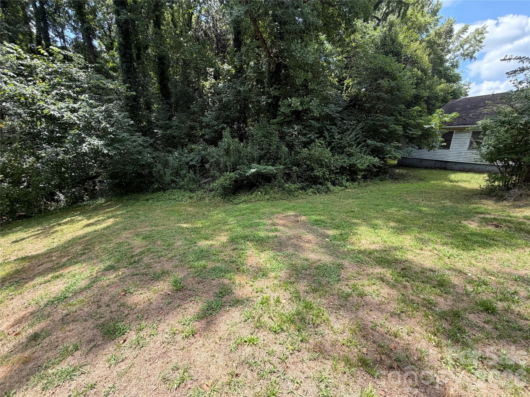 1018 Frederick Street Property Photo 13
