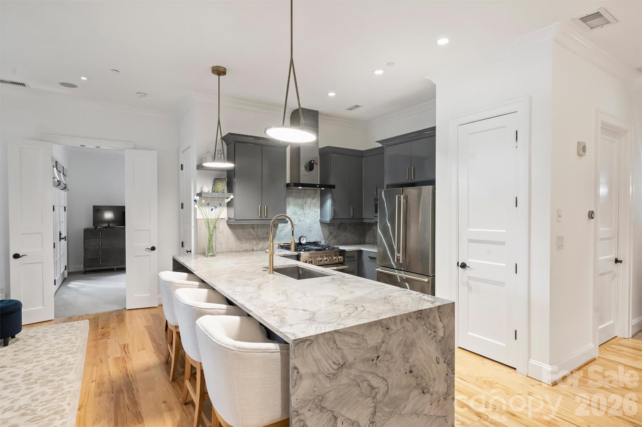 241 Queens Road Property Photo 10