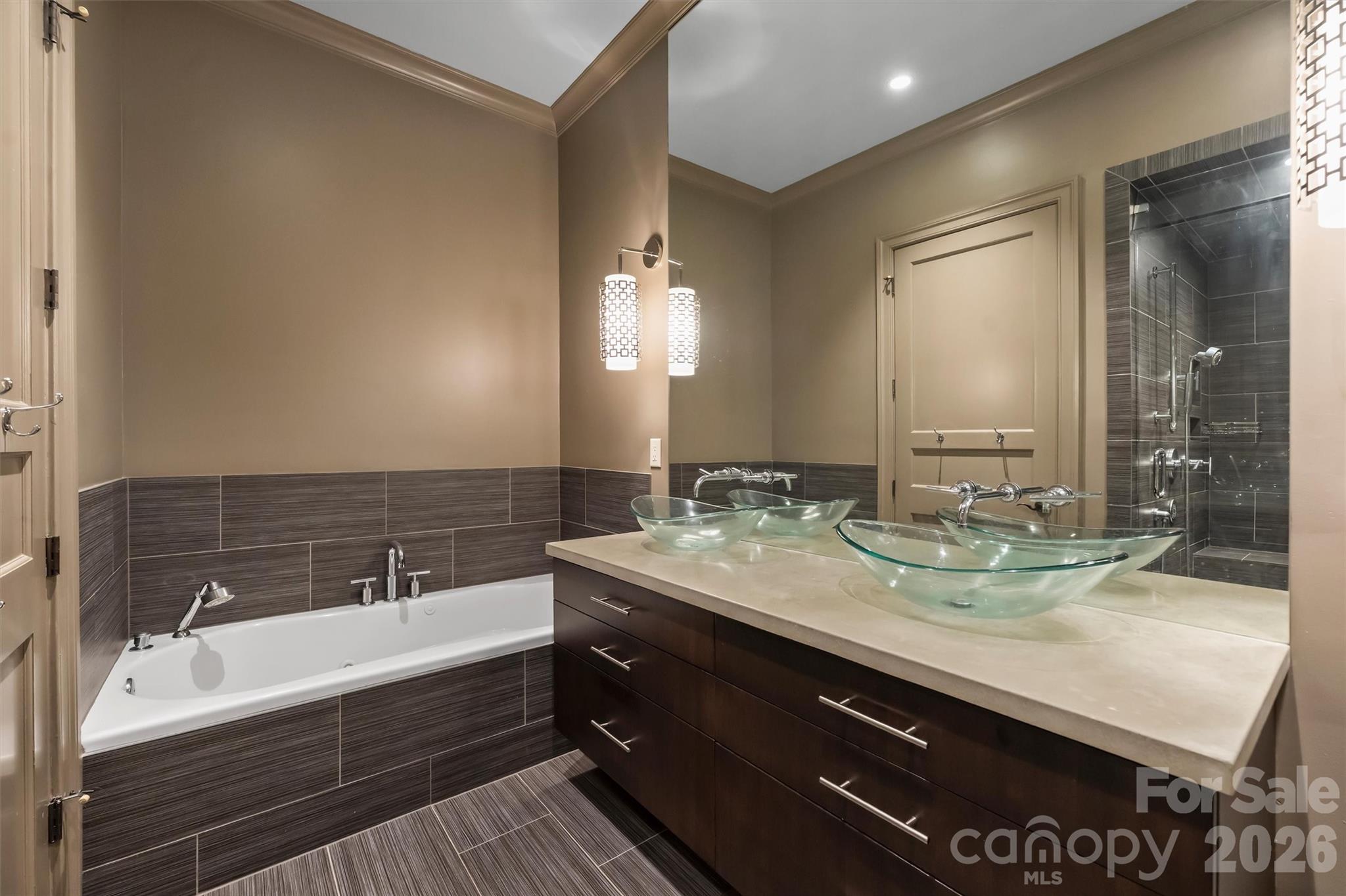 241 Queens Road Property Photo 34