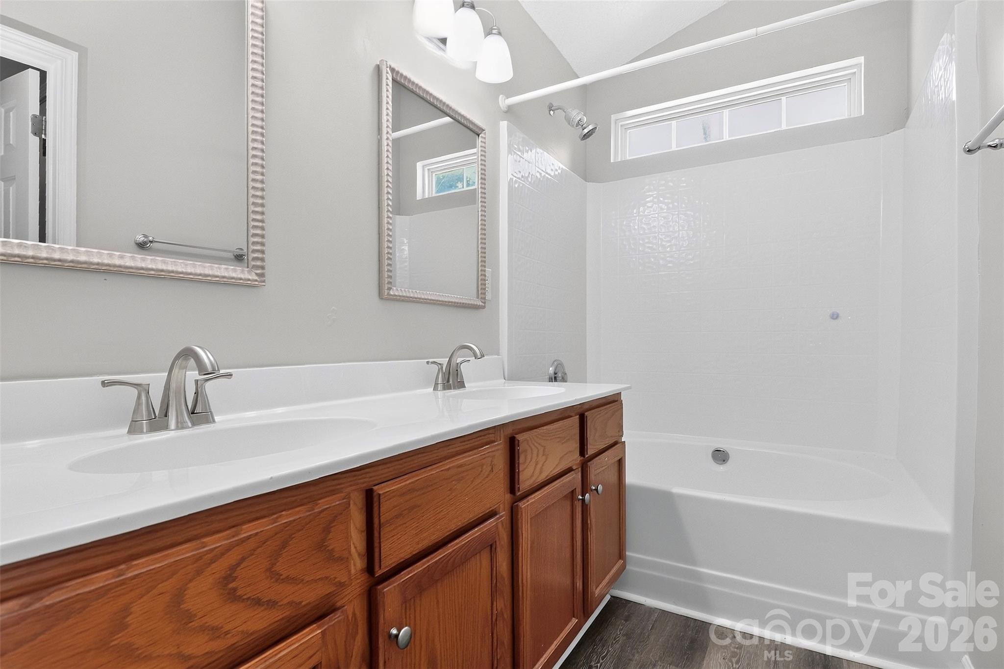 1048 Sandy Point Drive Property Photo 14