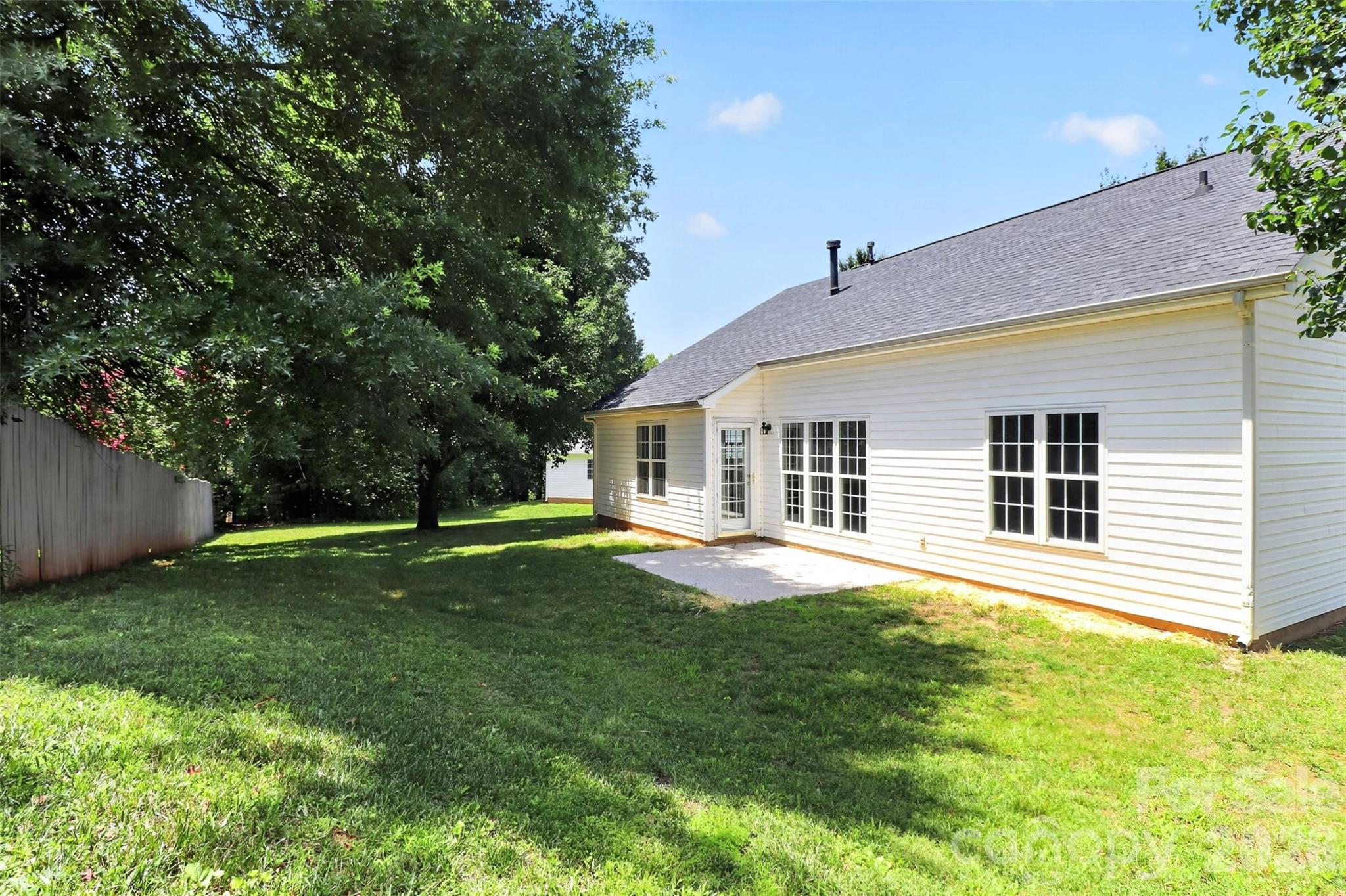 1048 Sandy Point Drive Property Photo 21