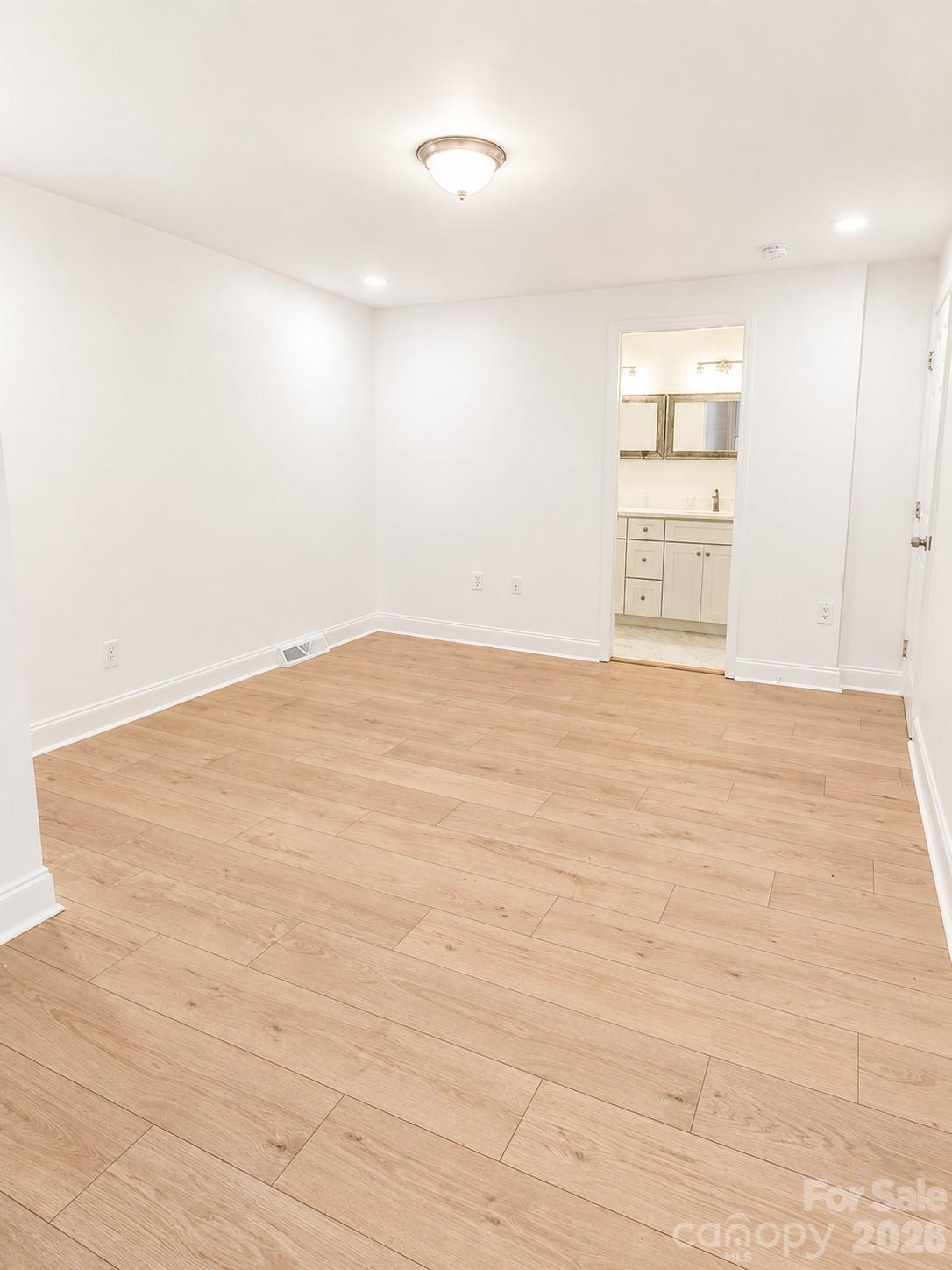2007 Highland Street Property Photo 26