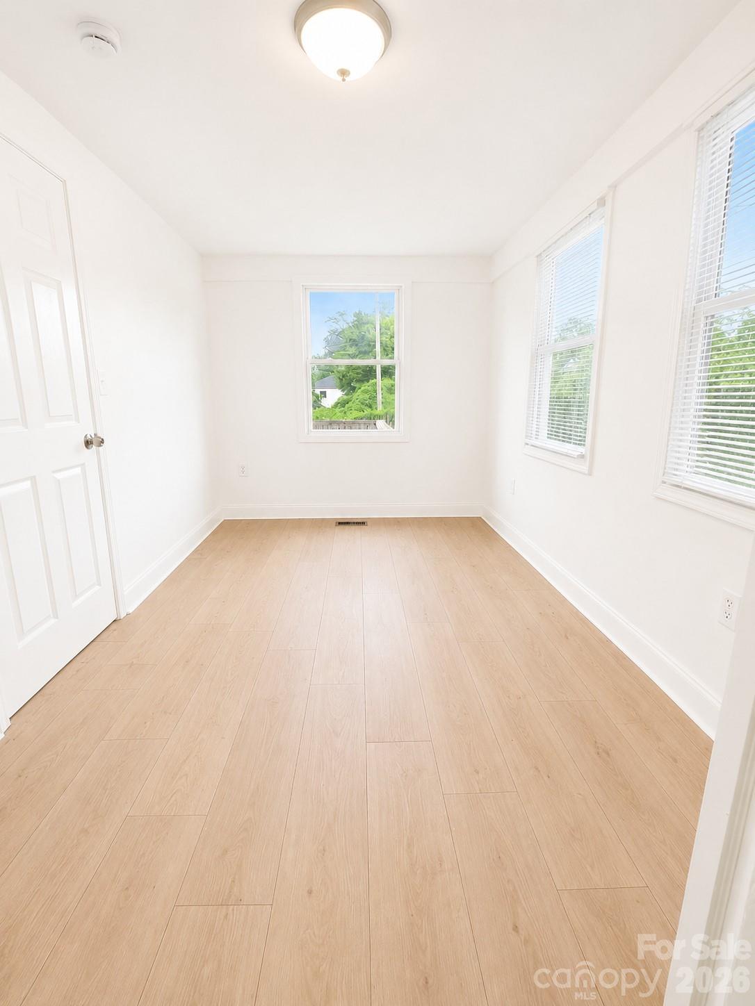 2007 Highland Street Property Photo 31
