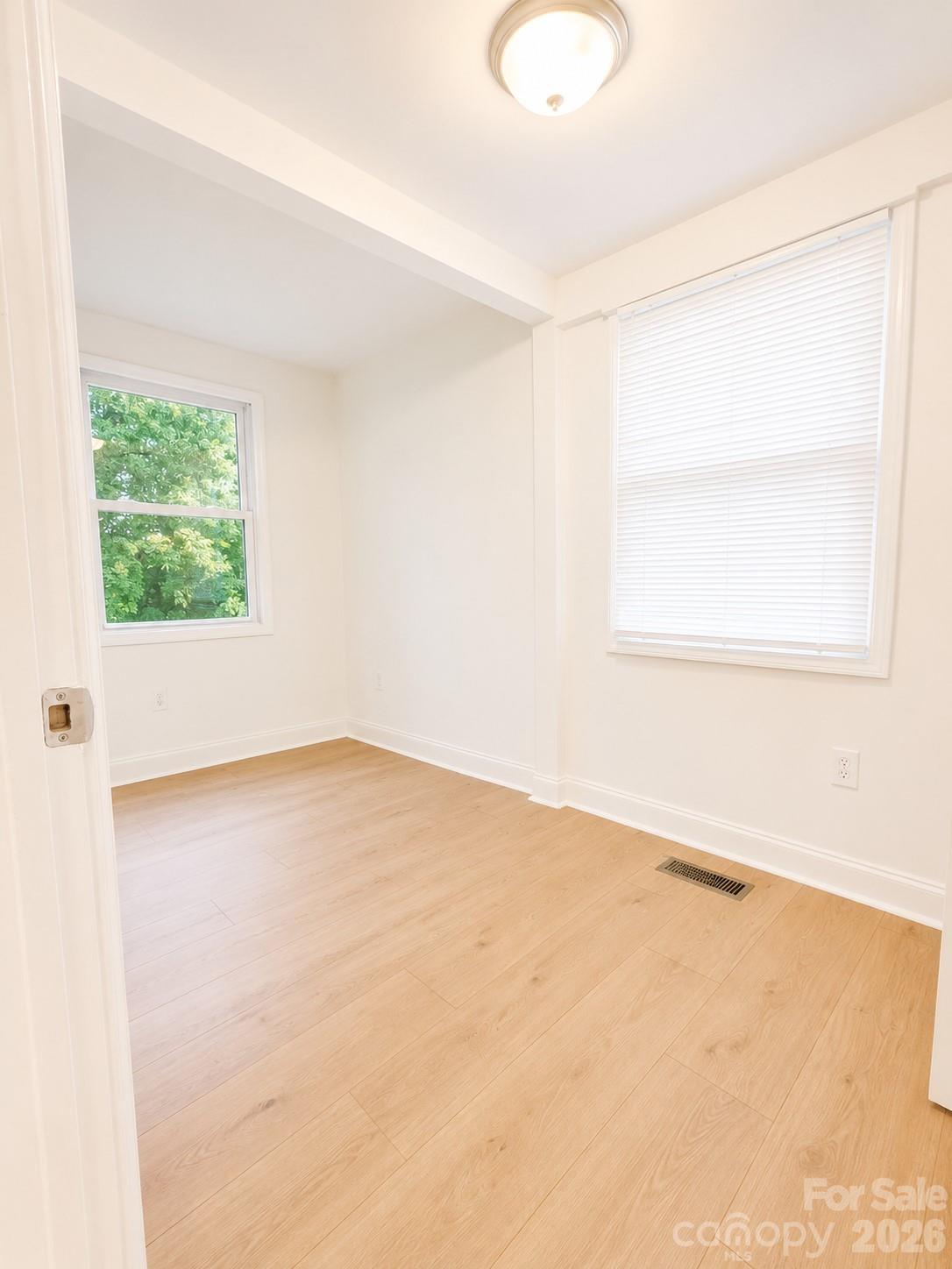 2007 Highland Street Property Photo 33