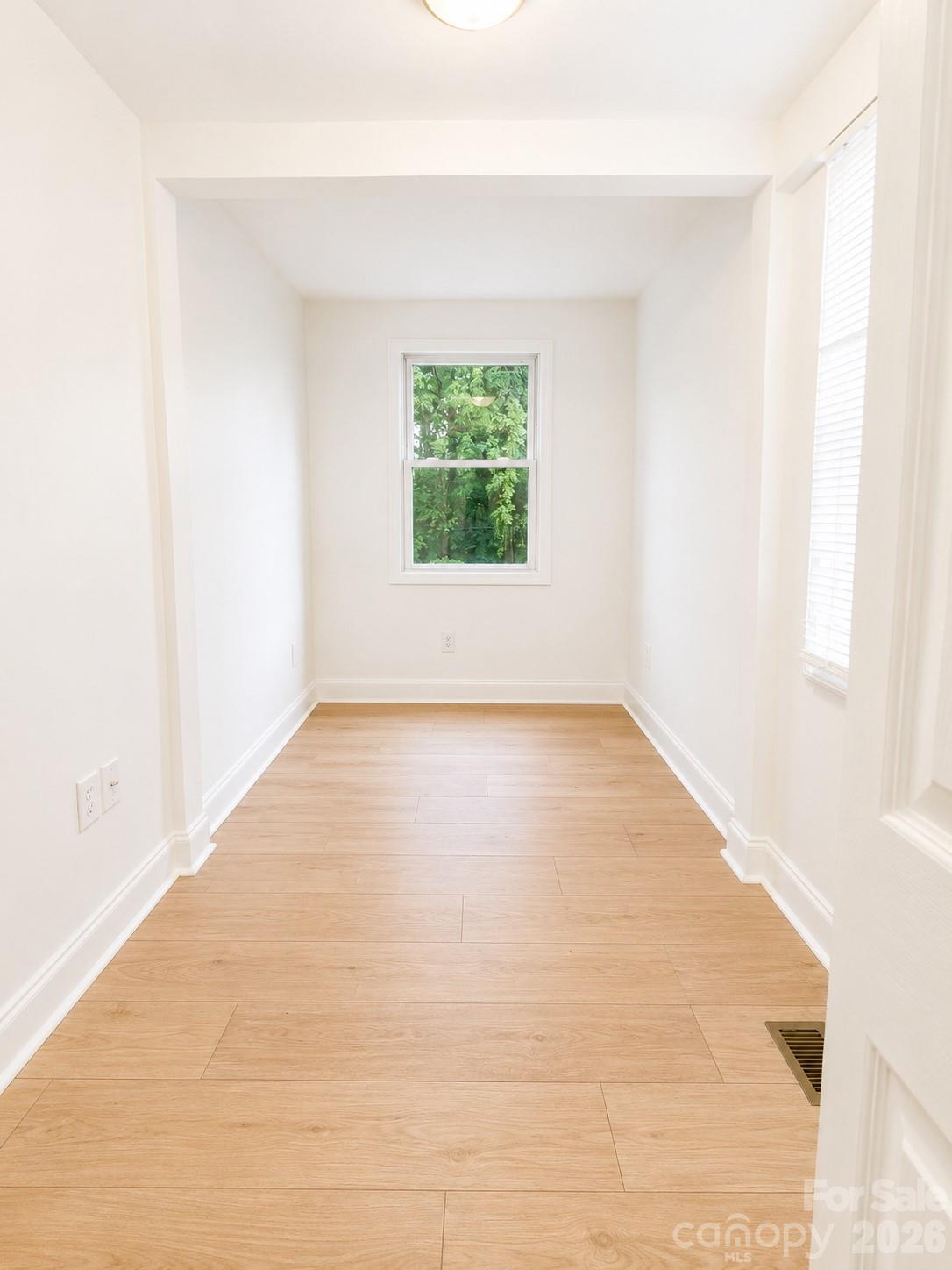 2007 Highland Street Property Photo 34