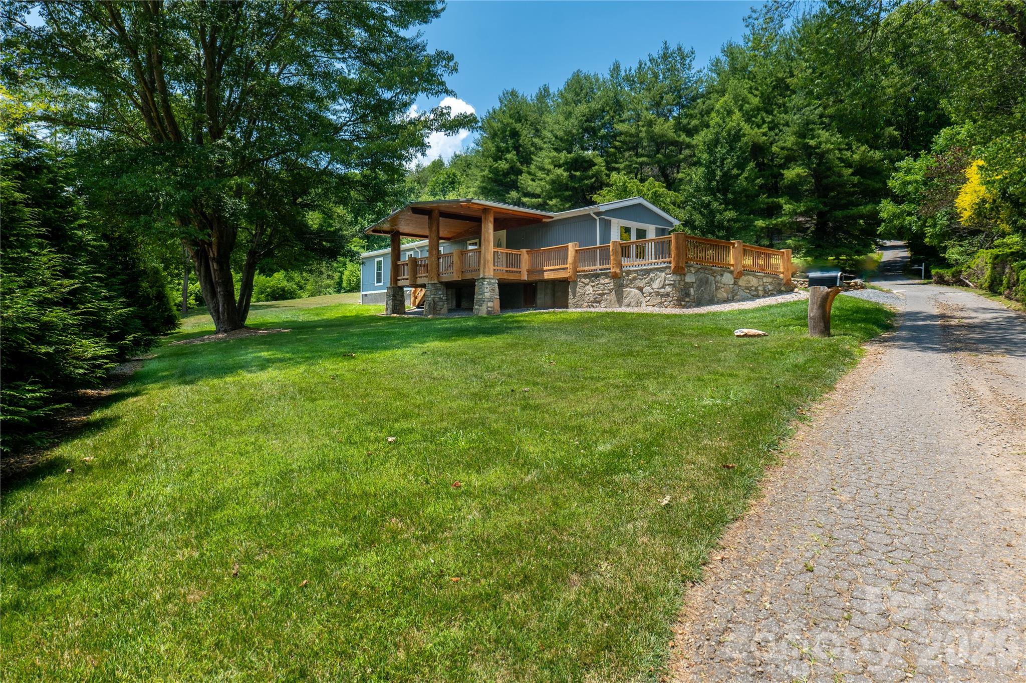 203 Justice Drive Property Photo 2