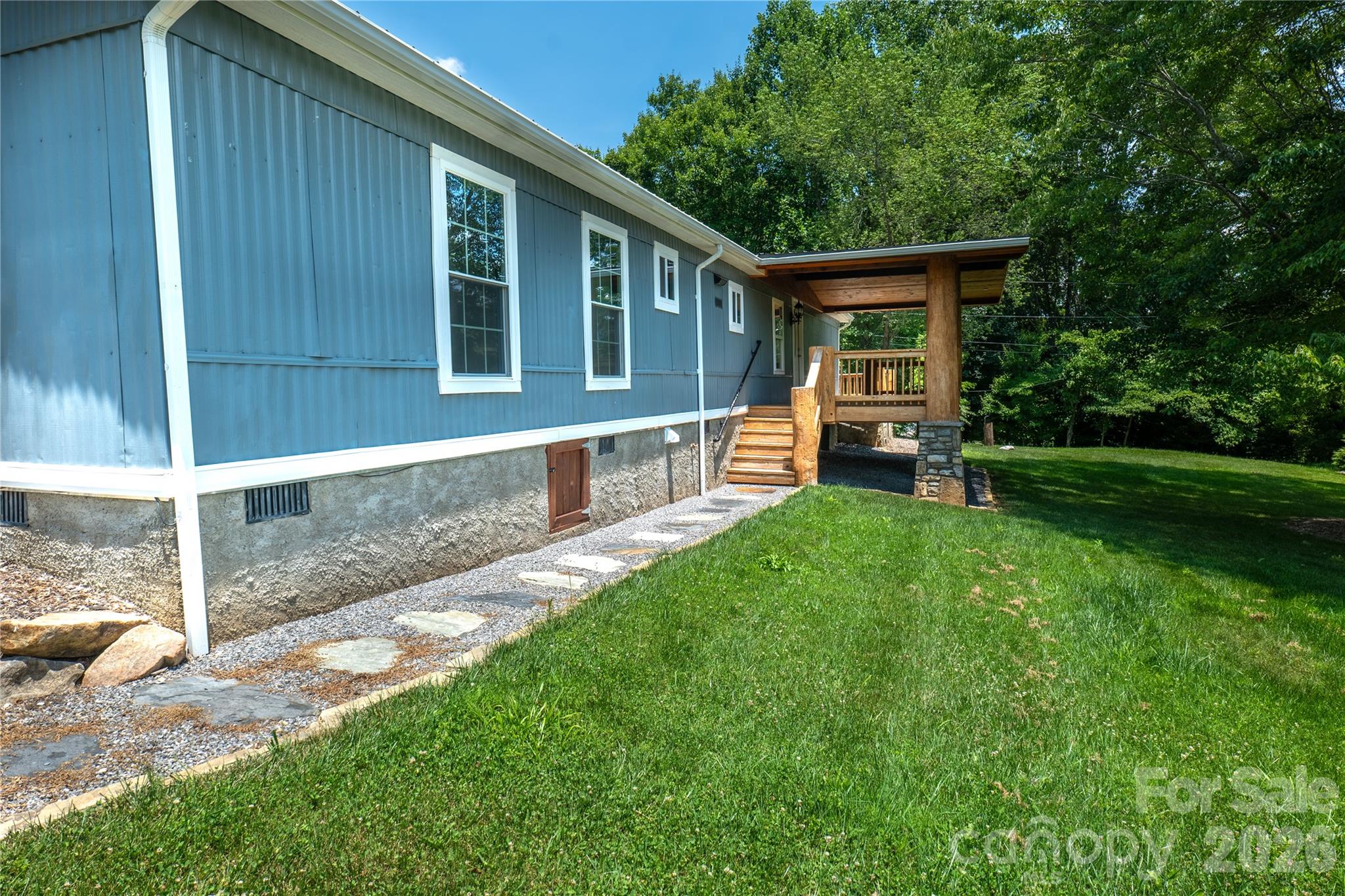 203 Justice Drive Property Photo 8