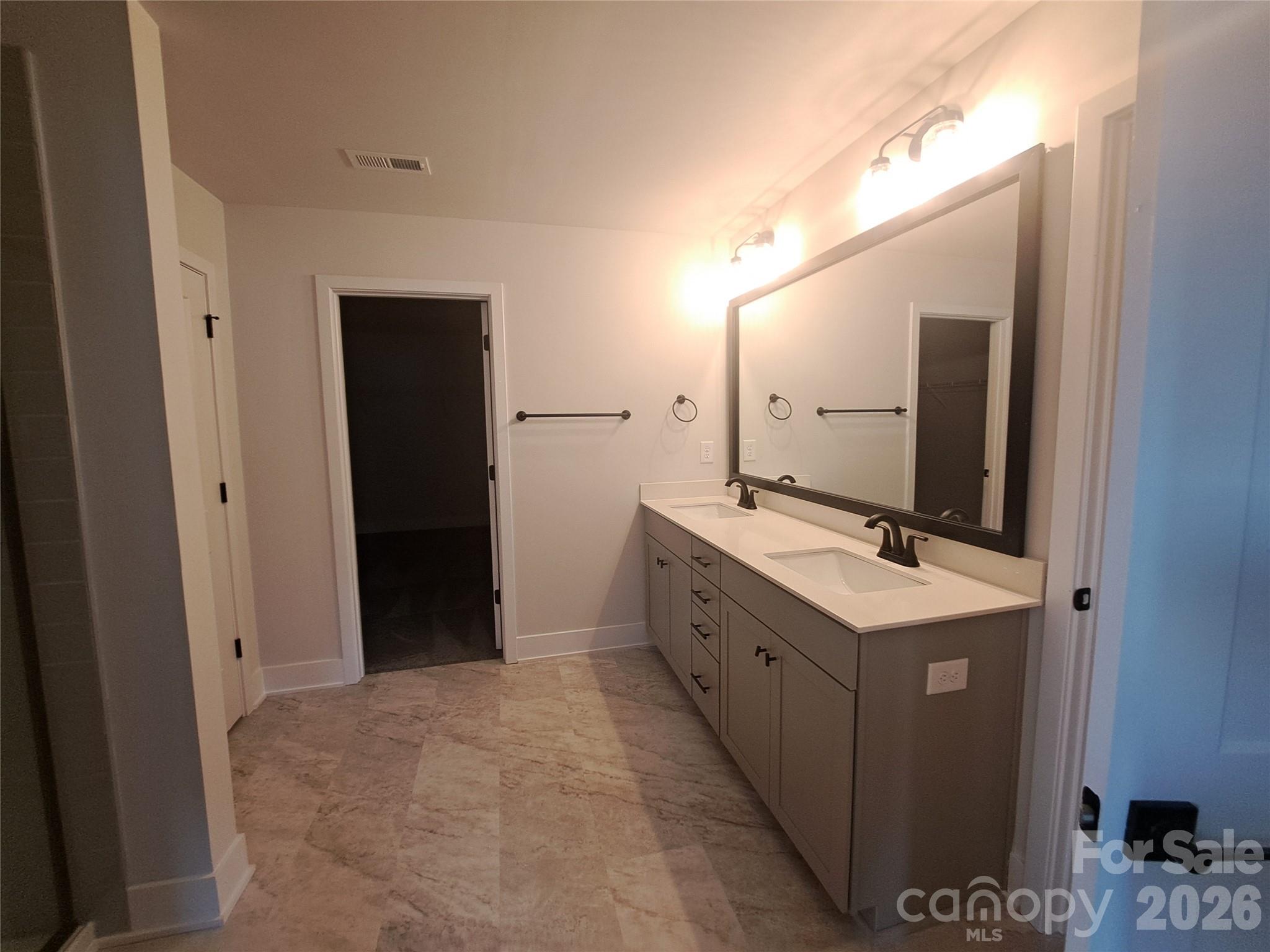 125 Swinford Drive 86 Property Photo 16