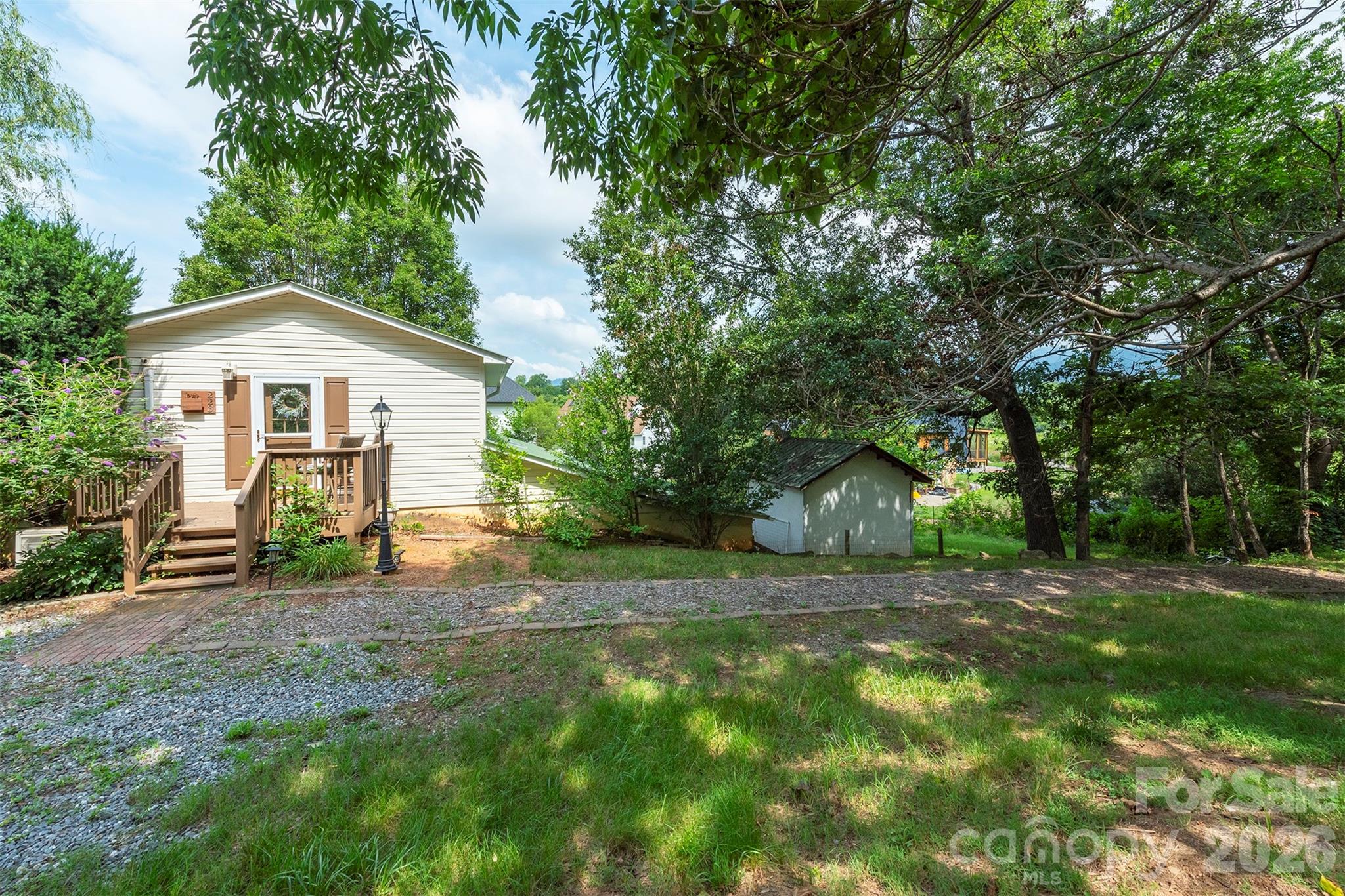 223 Davidson Road Property Photo 2