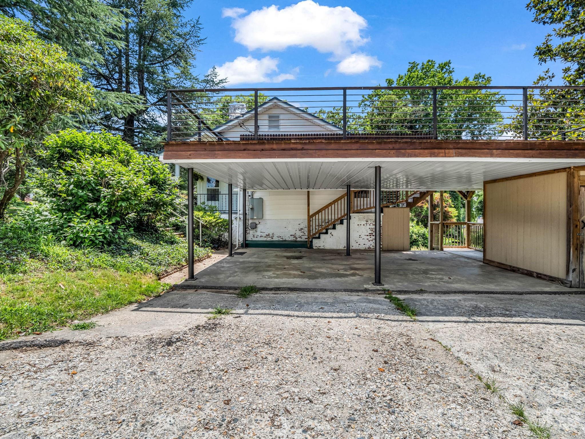 555 State Street Property Photo 7