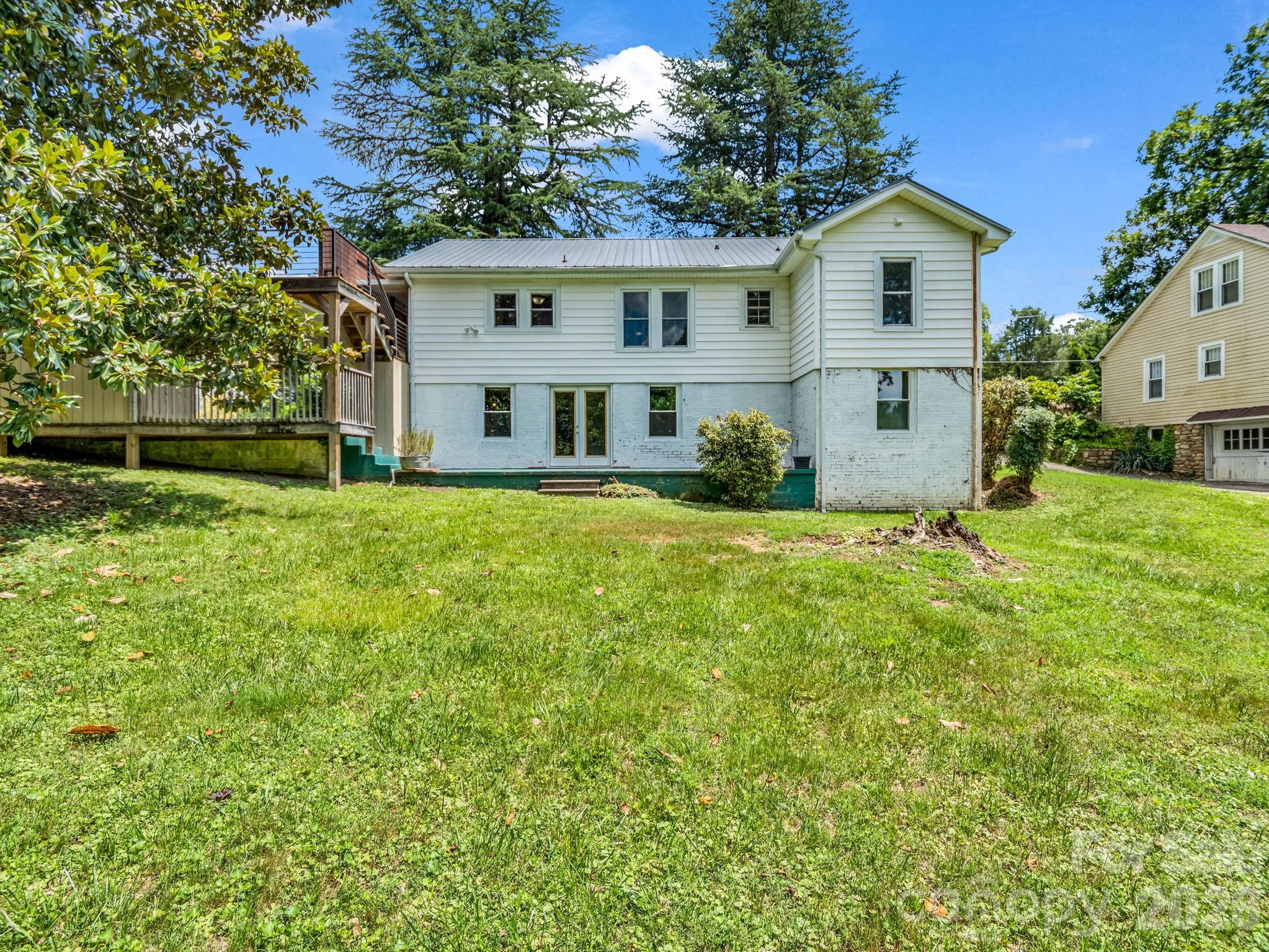 555 State Street Property Photo 9