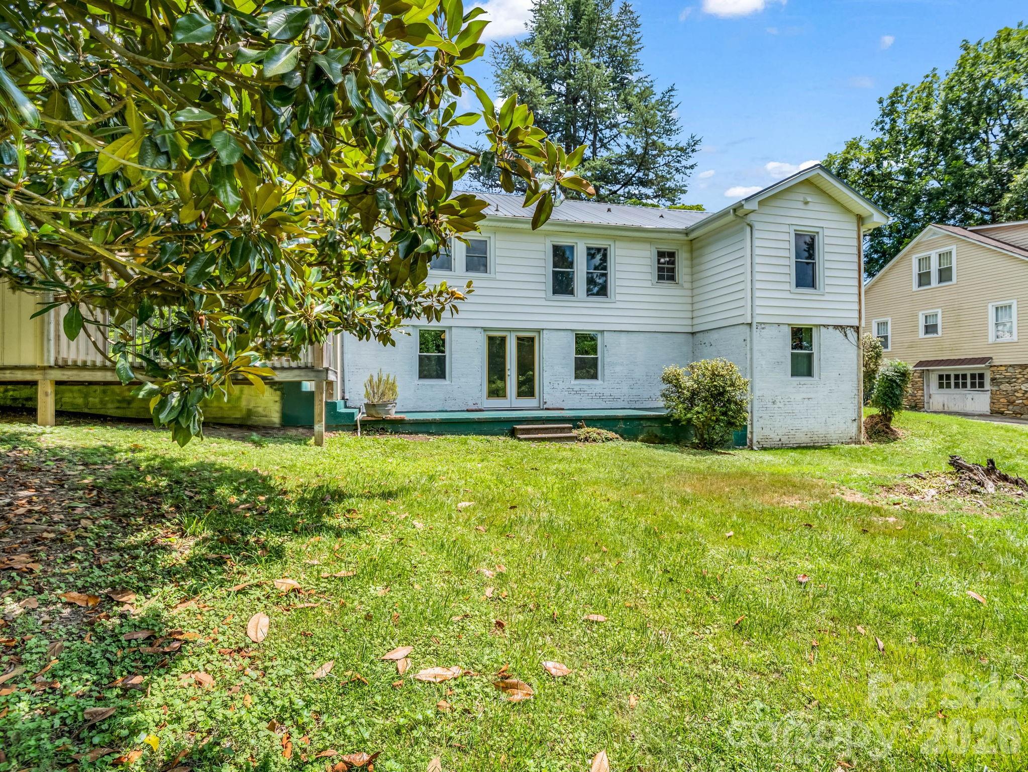 555 State Street Property Photo 10