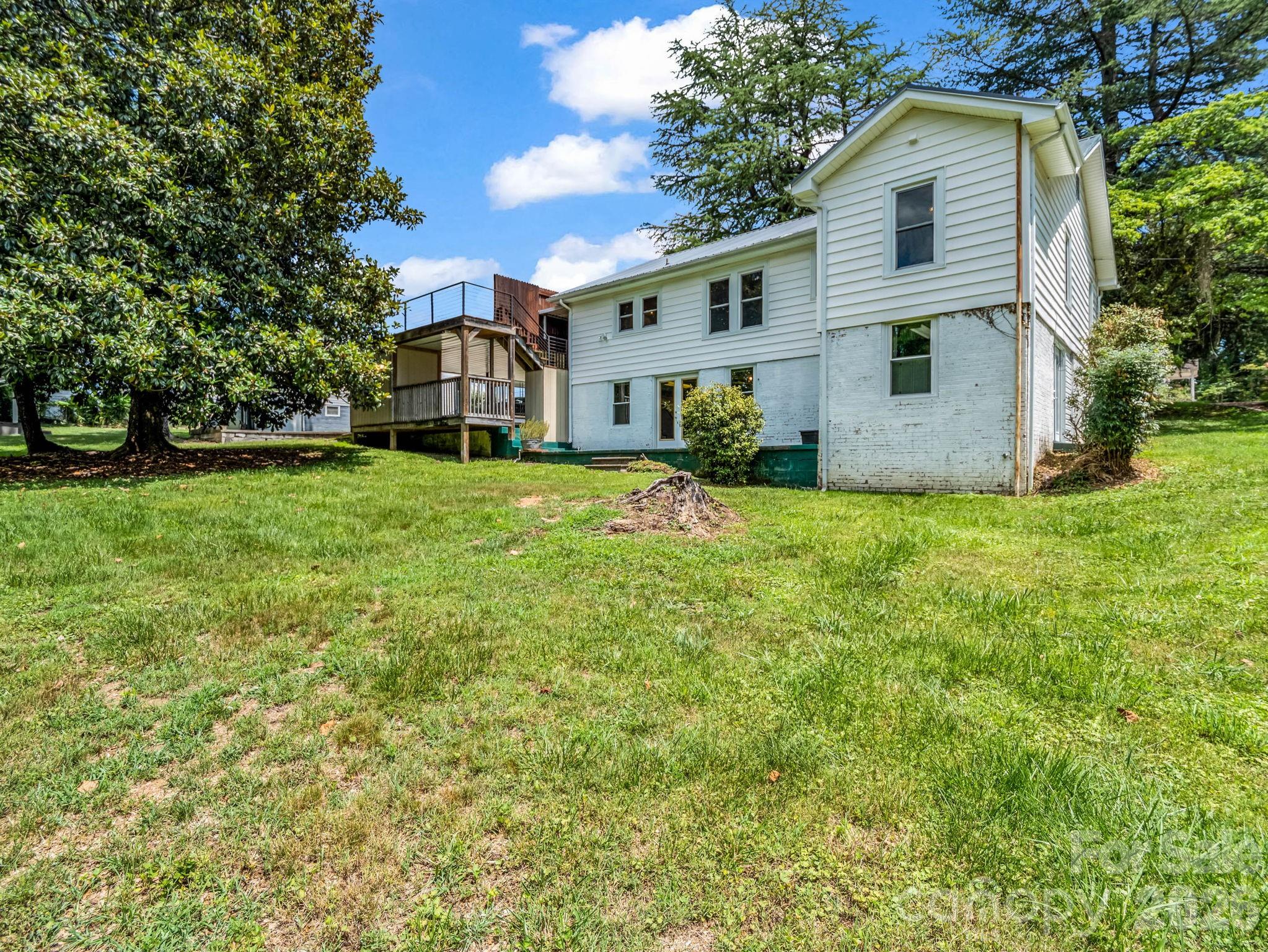 555 State Street Property Photo 11