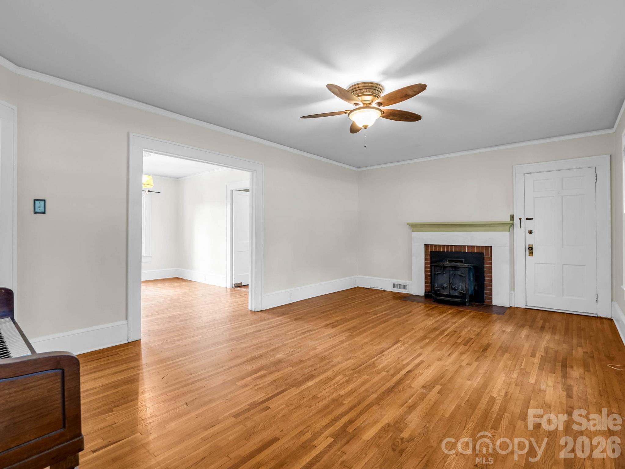 555 State Street Property Photo 16