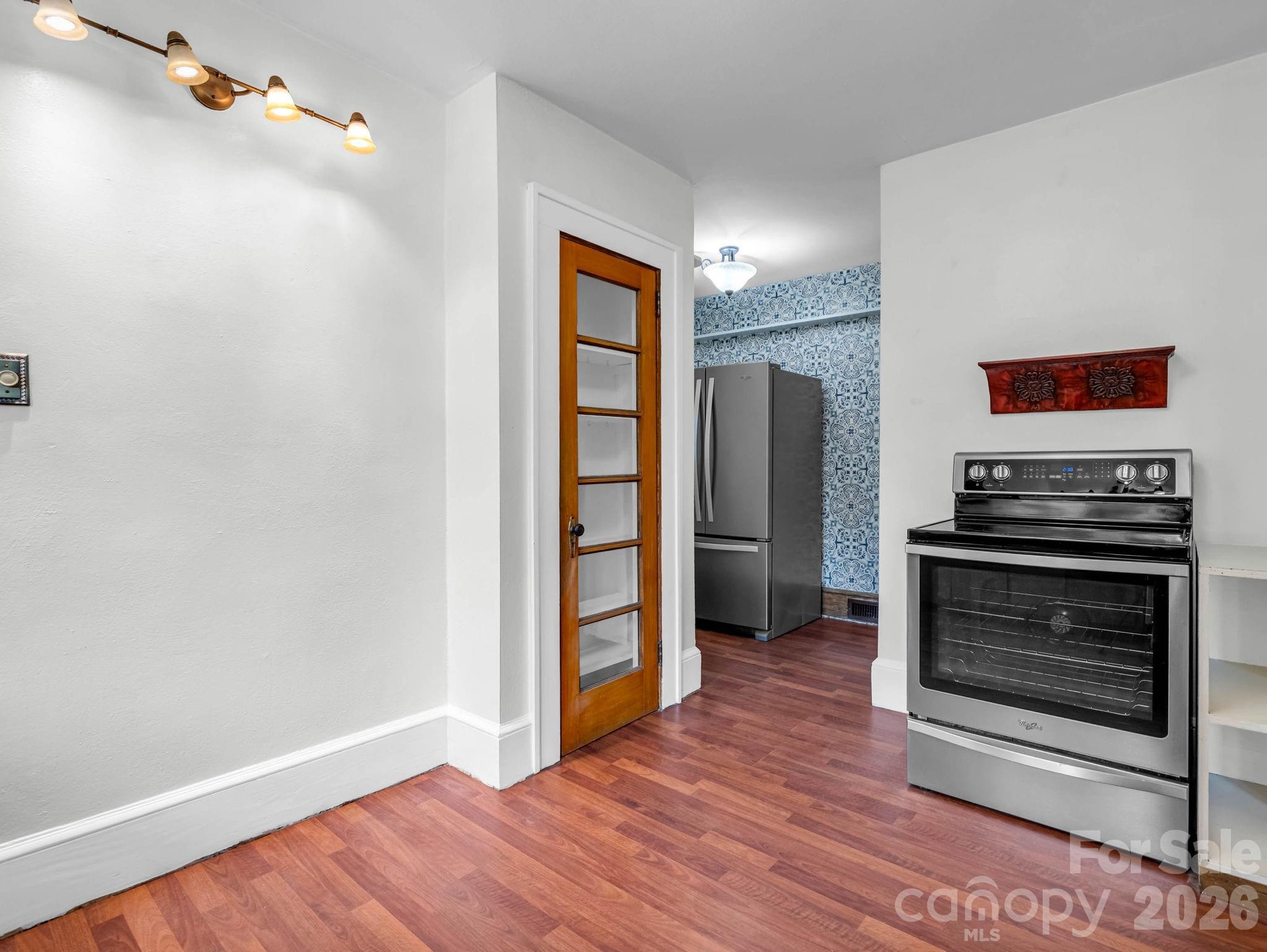 555 State Street Property Photo 21