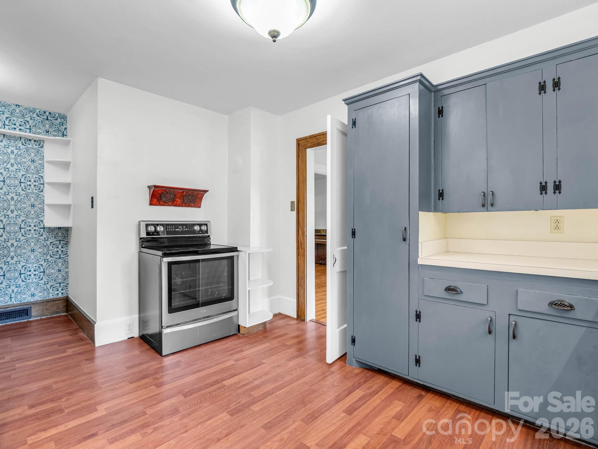555 State Street Property Photo 22