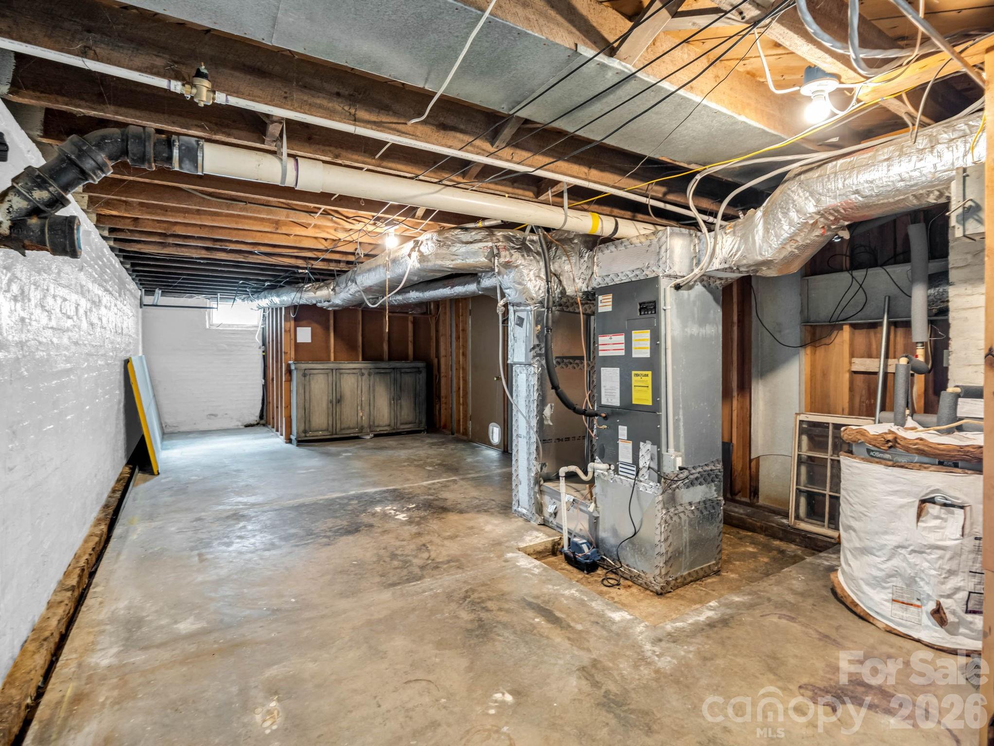 555 State Street Property Photo 38