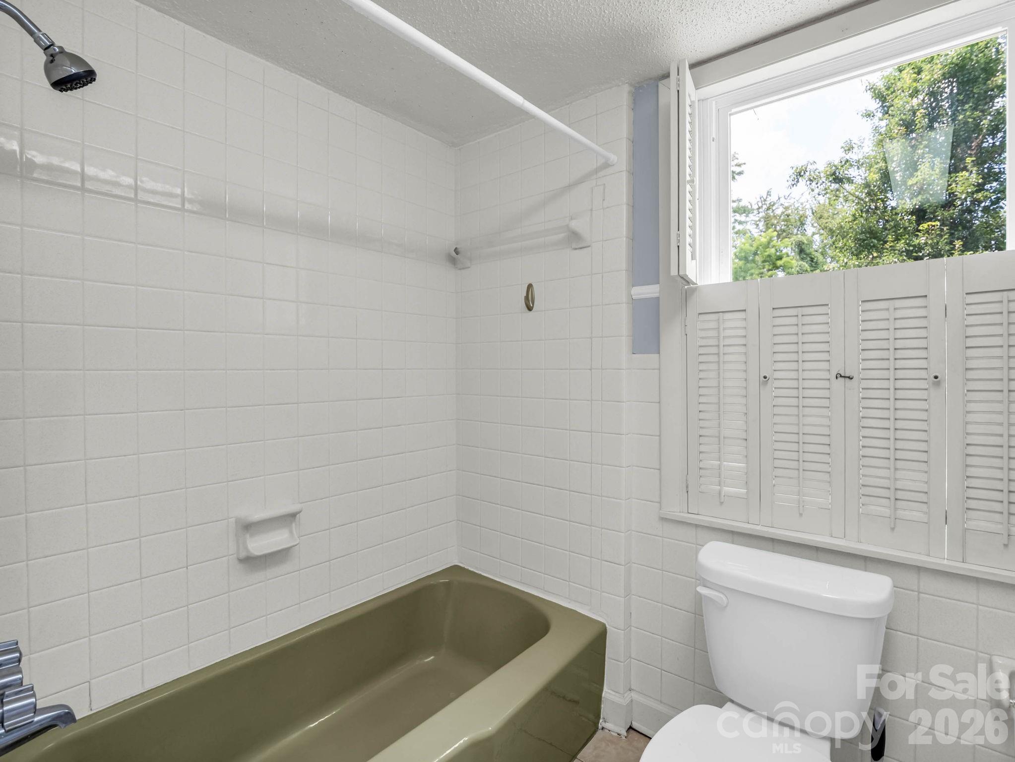 555 State Street Property Photo 39