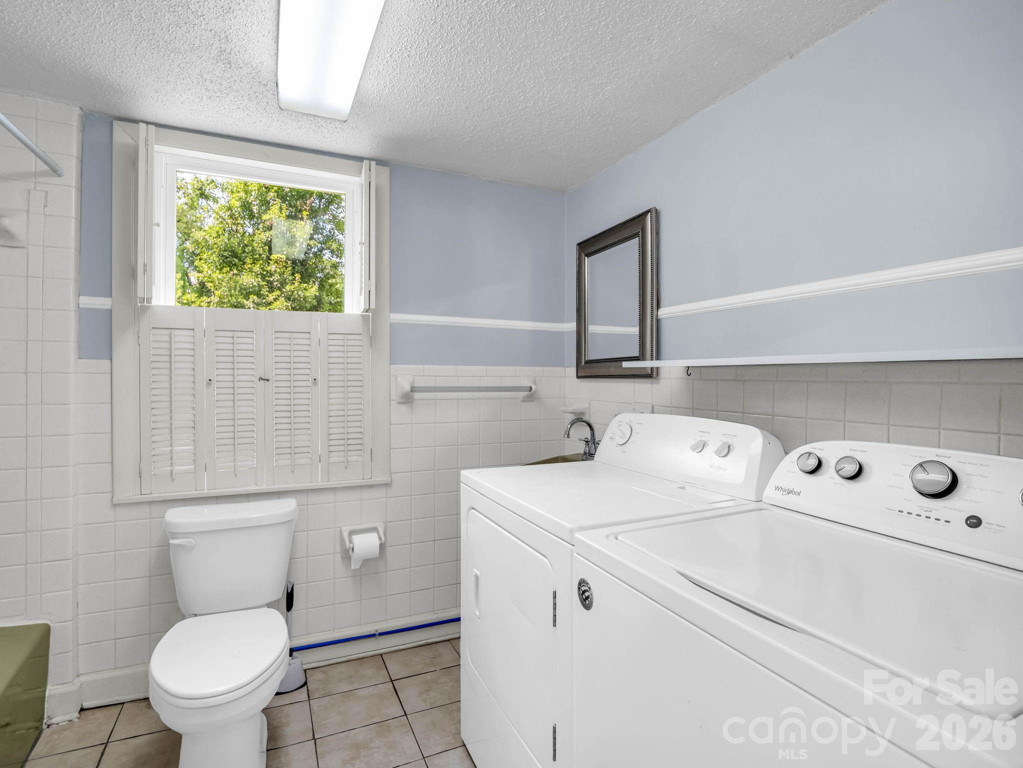 555 State Street Property Photo 40