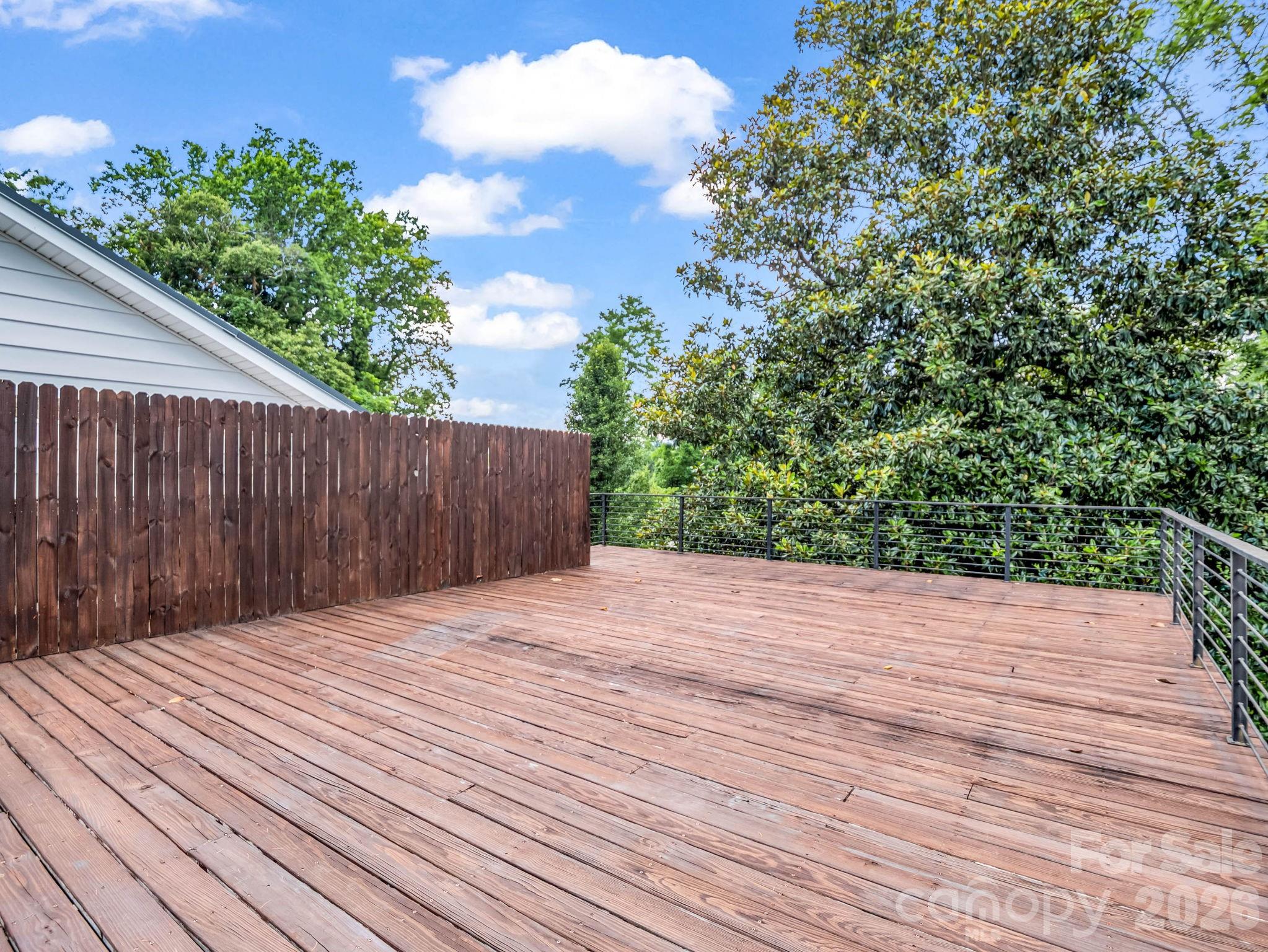 555 State Street Property Photo 44