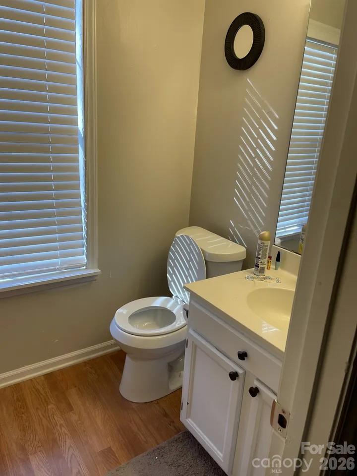 7037 Cambridge Court Property Photo 29