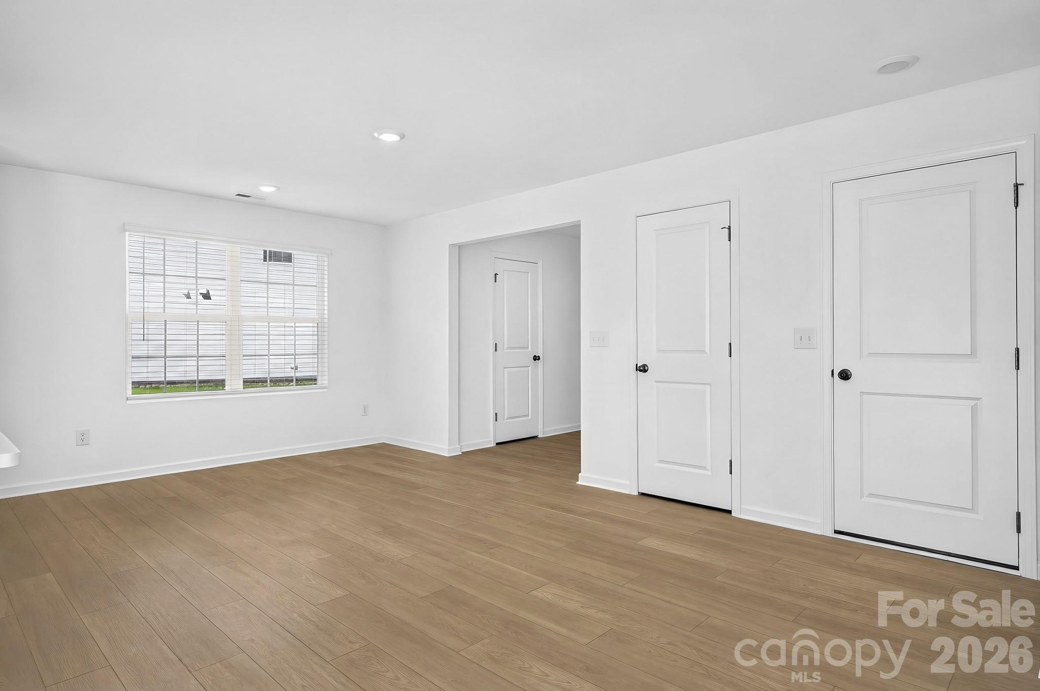 1131 Haltom Hollow 37 Property Photo 6