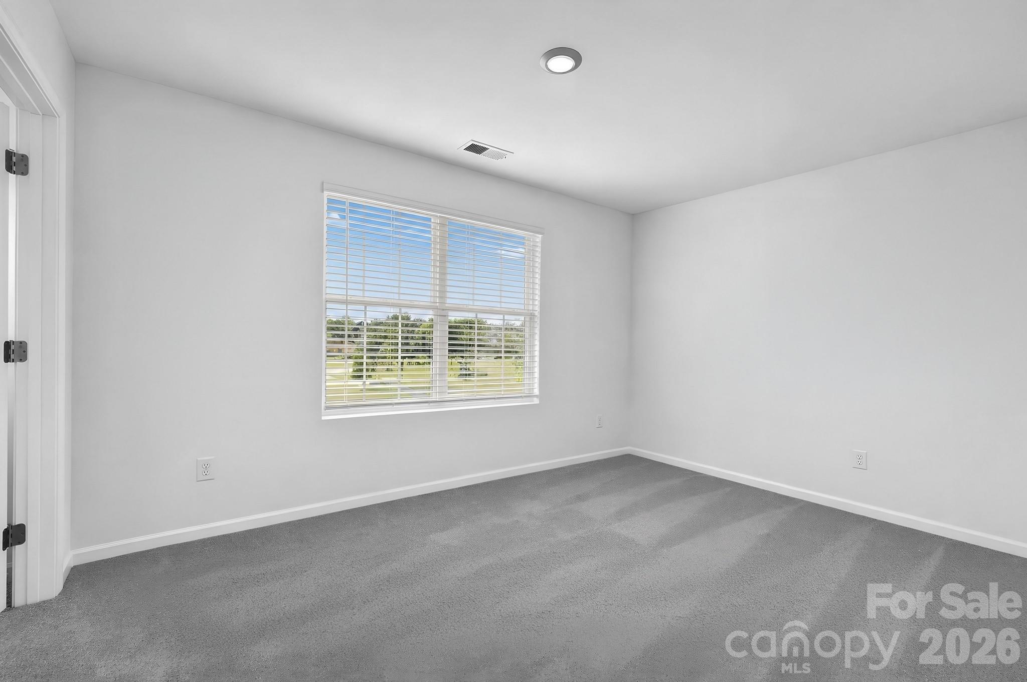 1131 Haltom Hollow 37 Property Photo 11