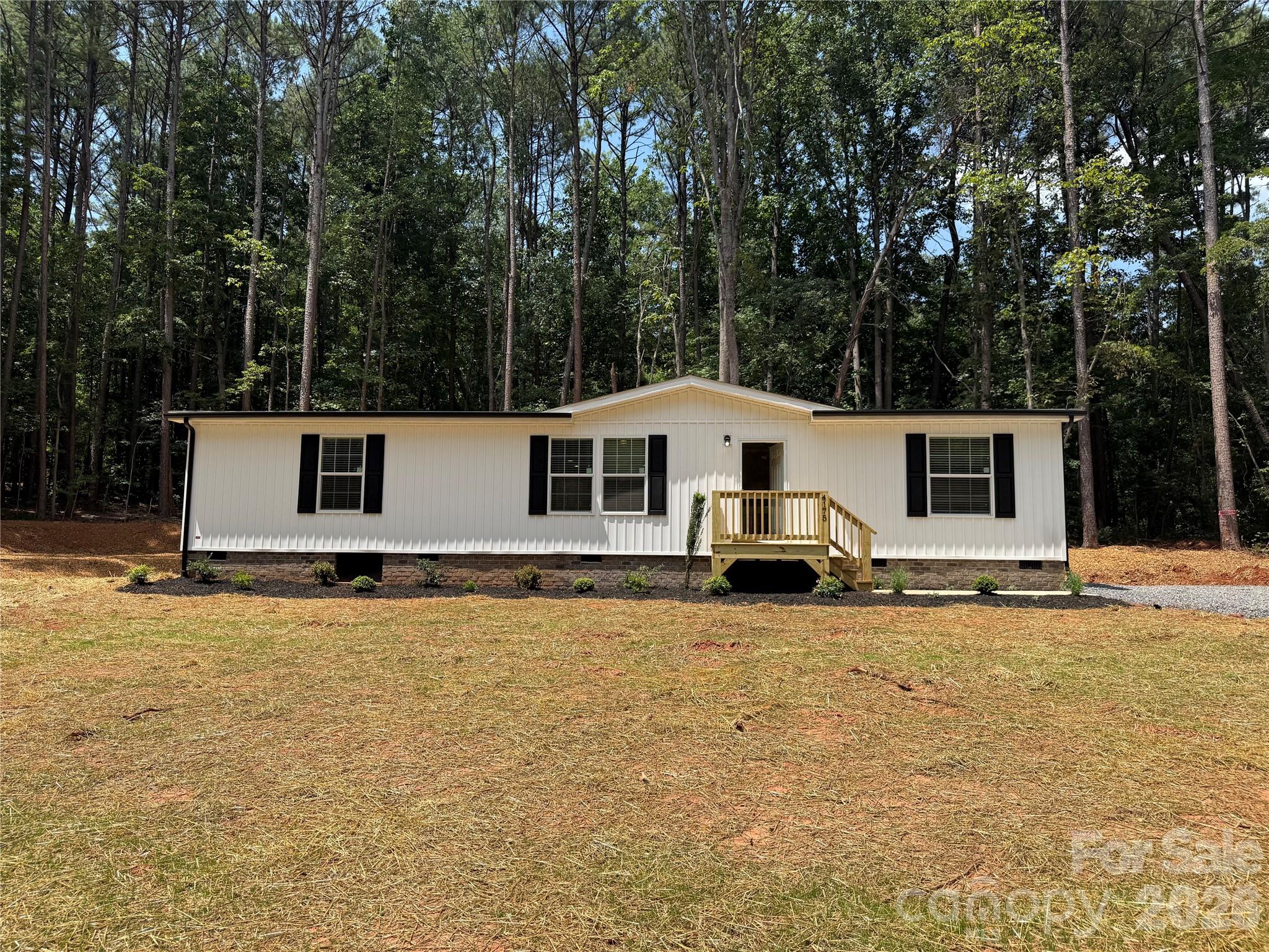 4175 Maple Trail Property Photo 1