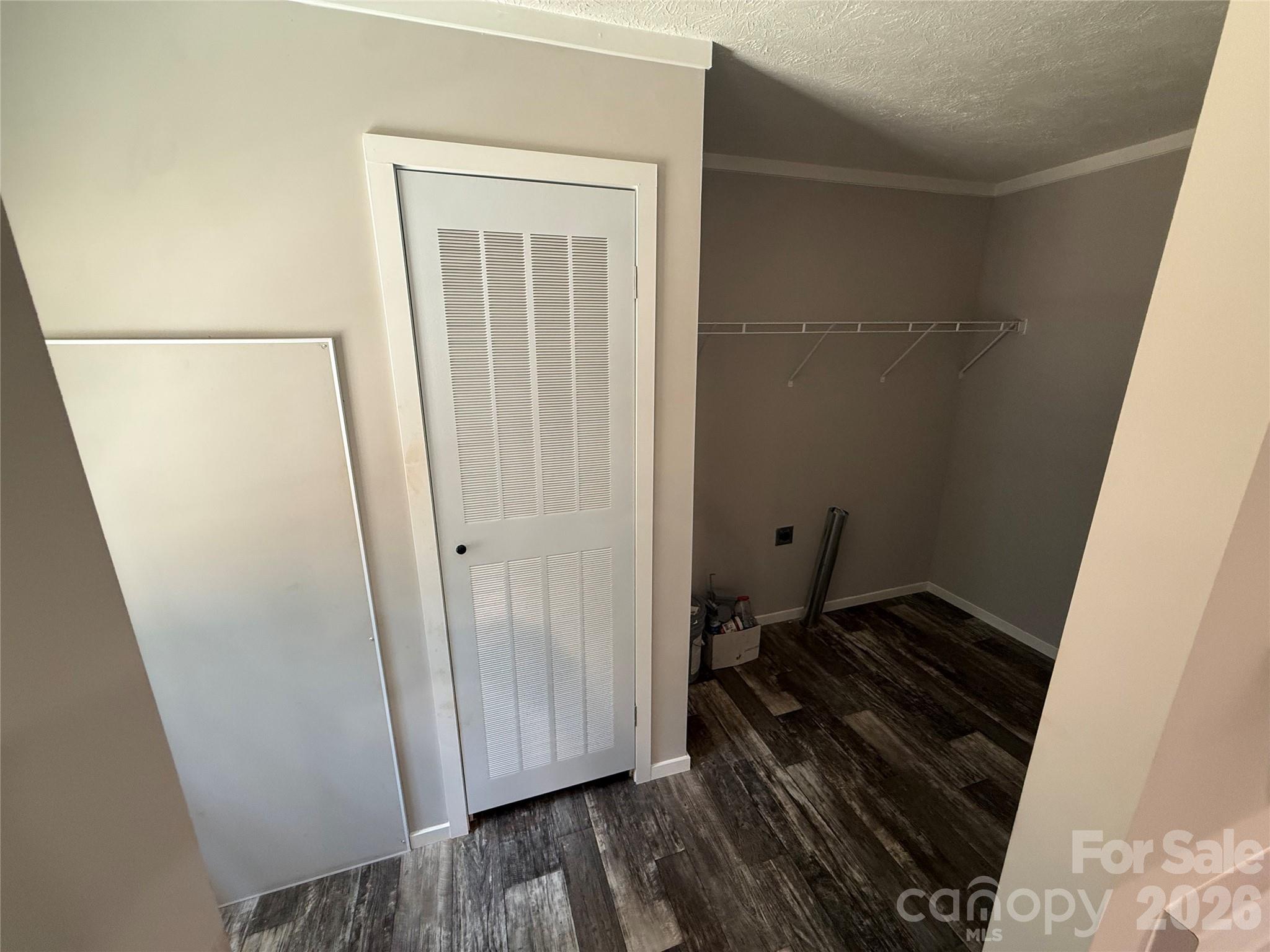 4175 Maple Trail Property Photo 6