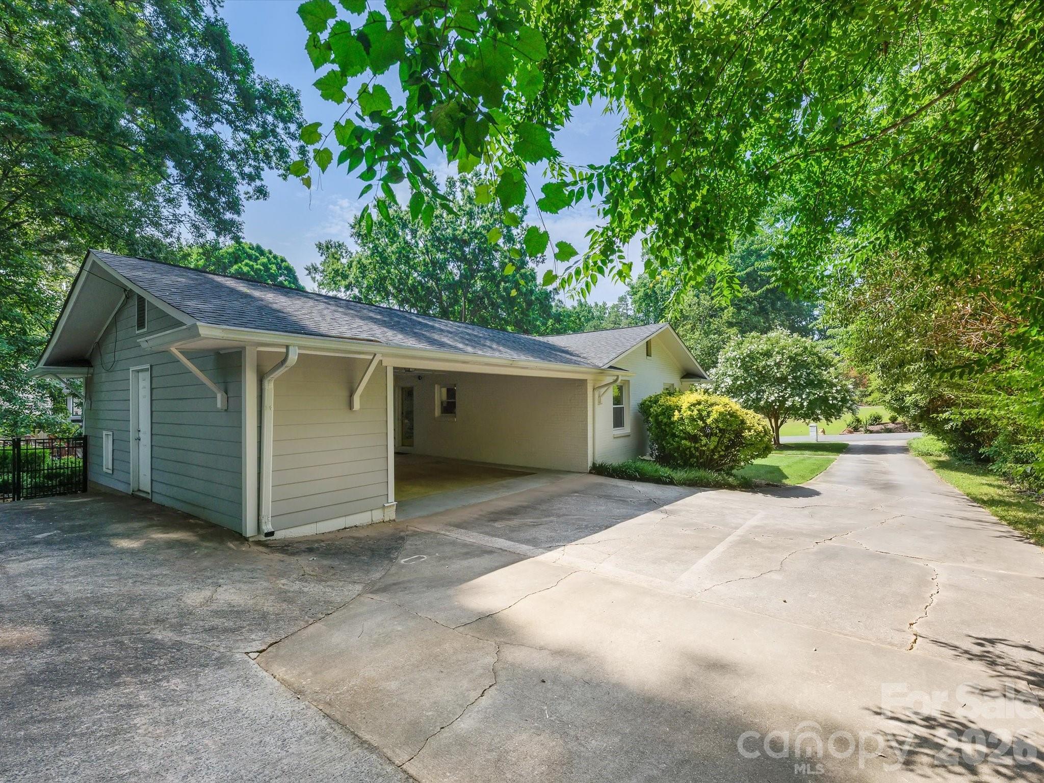 6419 Morven Lane Property Photo 33