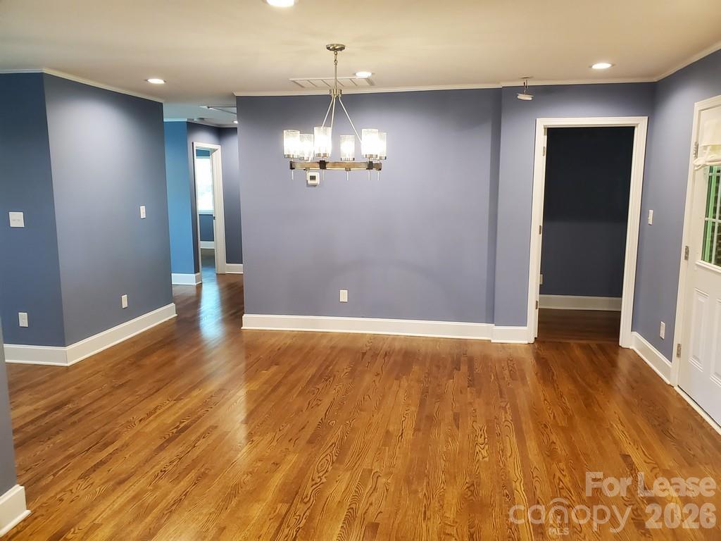 4419 Castleton Road Property Photo 4