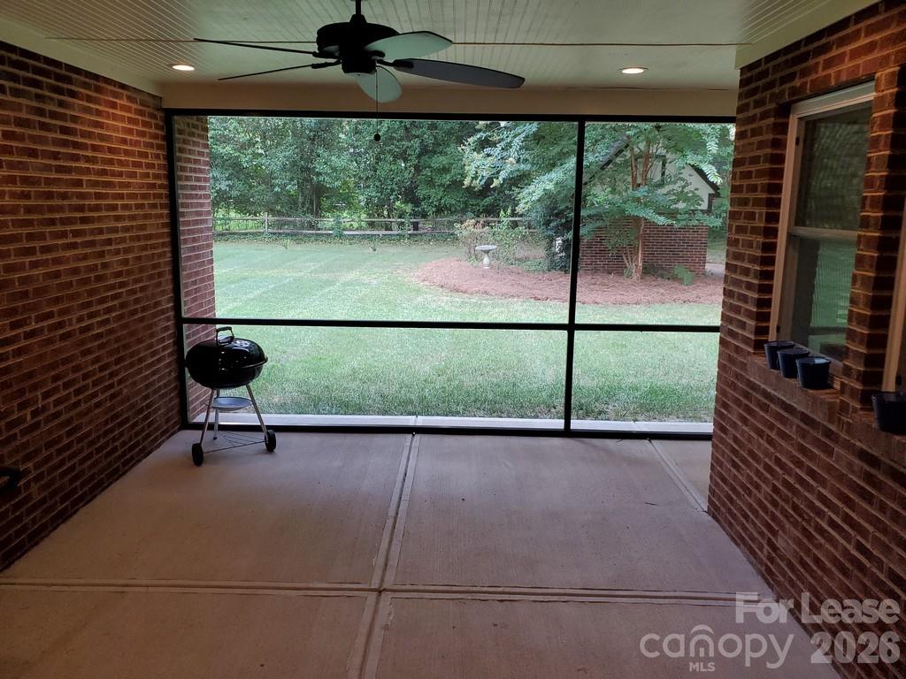 4419 Castleton Road Property Photo 14