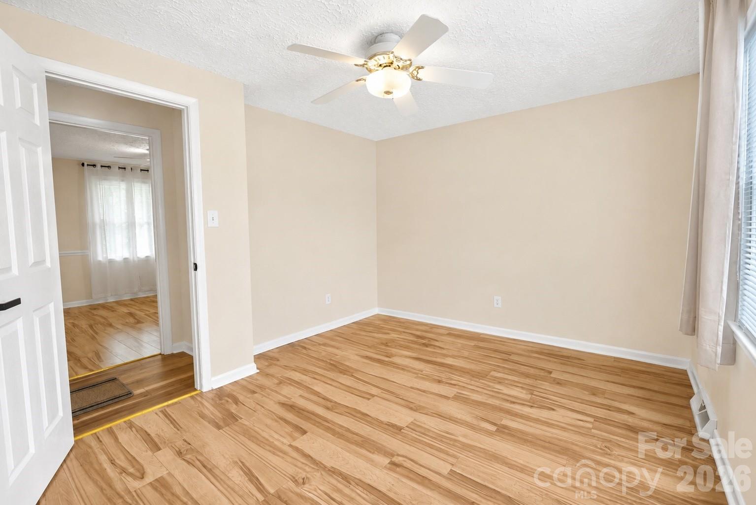 3237 Annex Street Property Photo 16