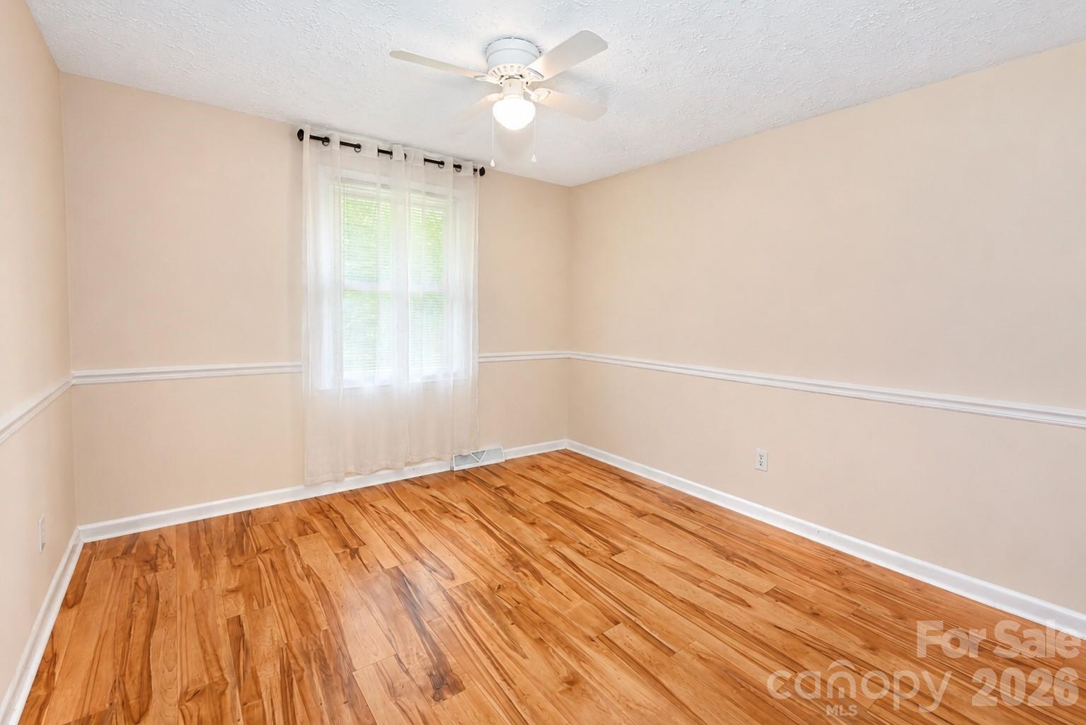 3237 Annex Street Property Photo 17