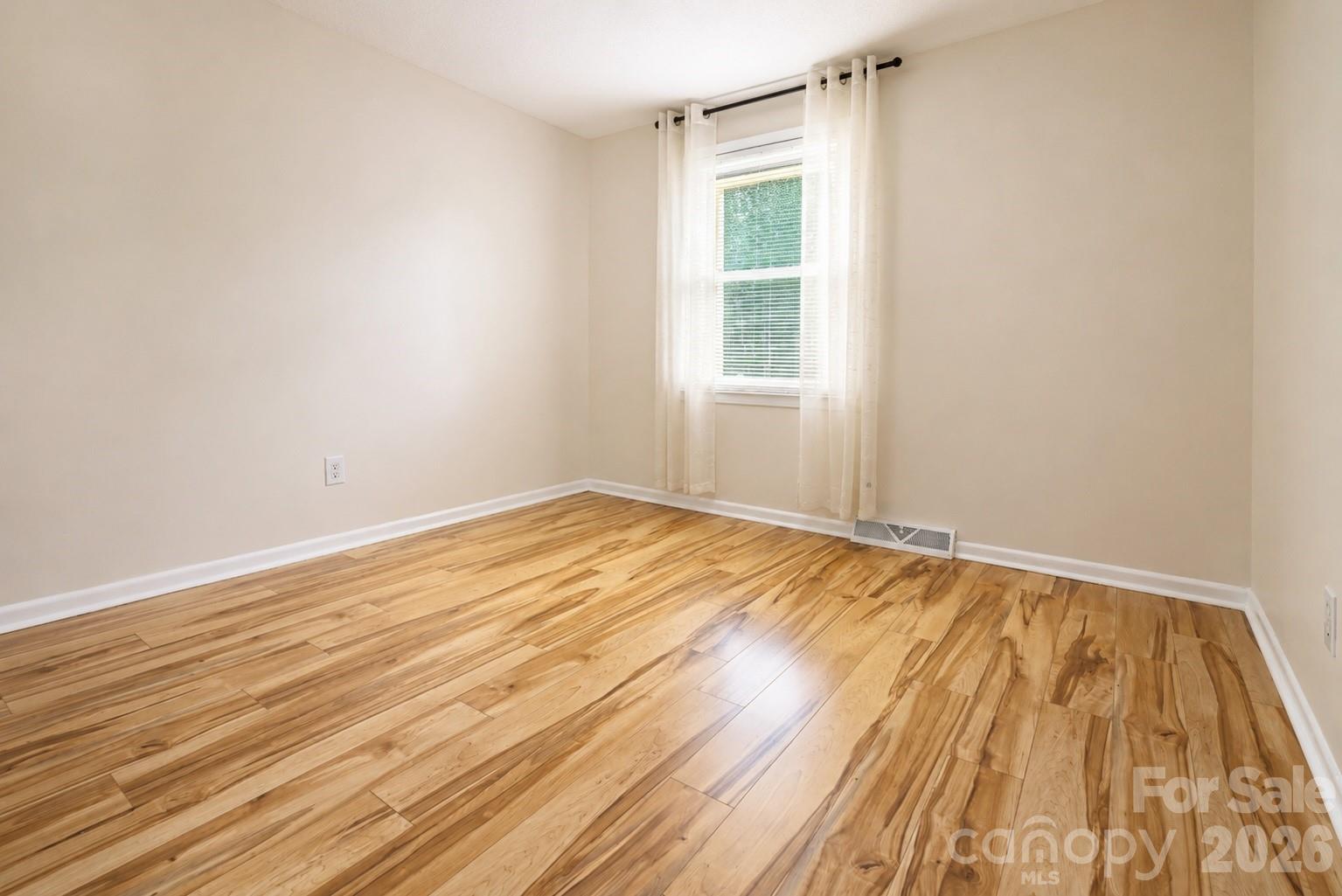 3237 Annex Street Property Photo 19