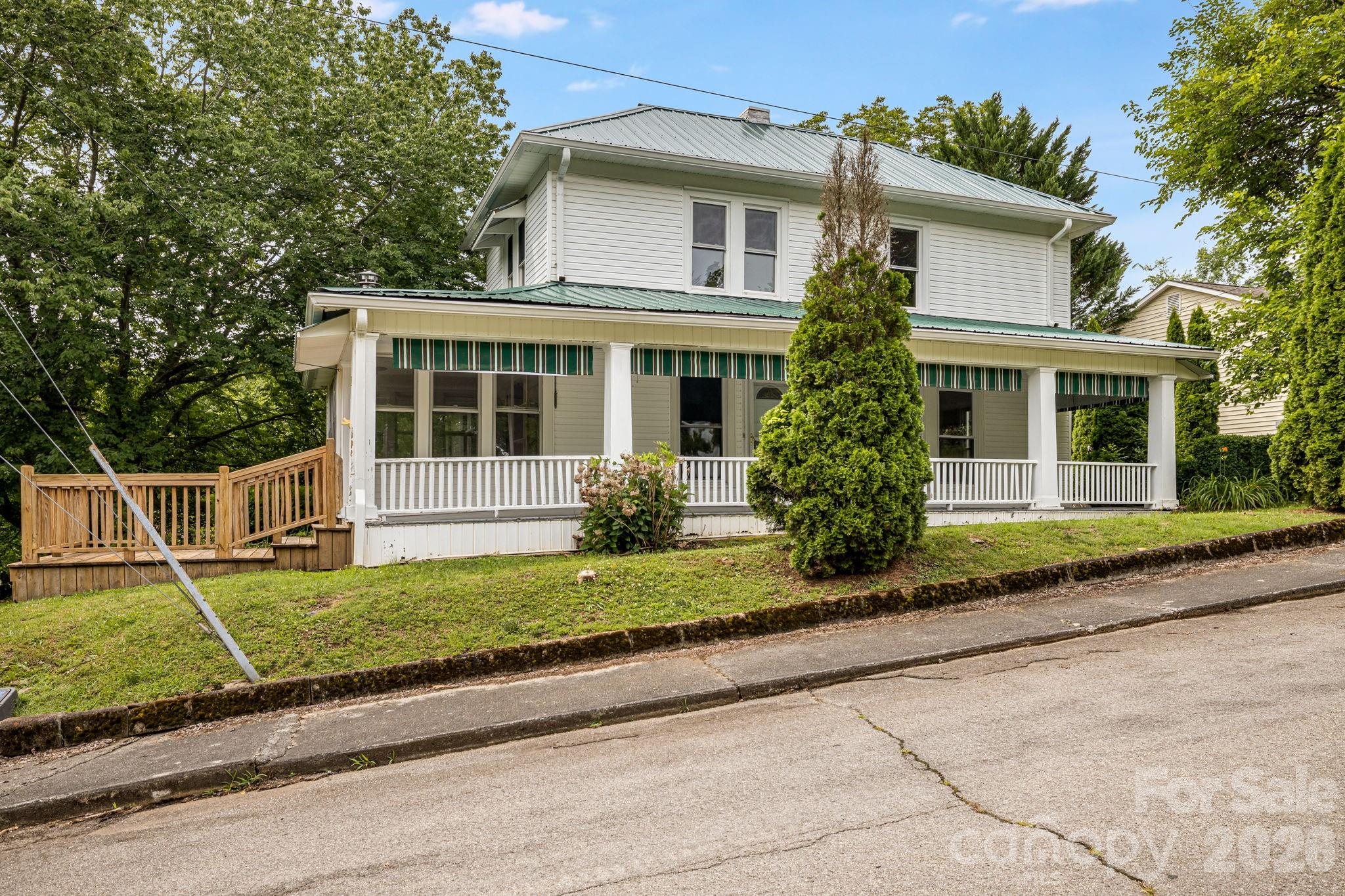 82 Hill Street Property Photo 2