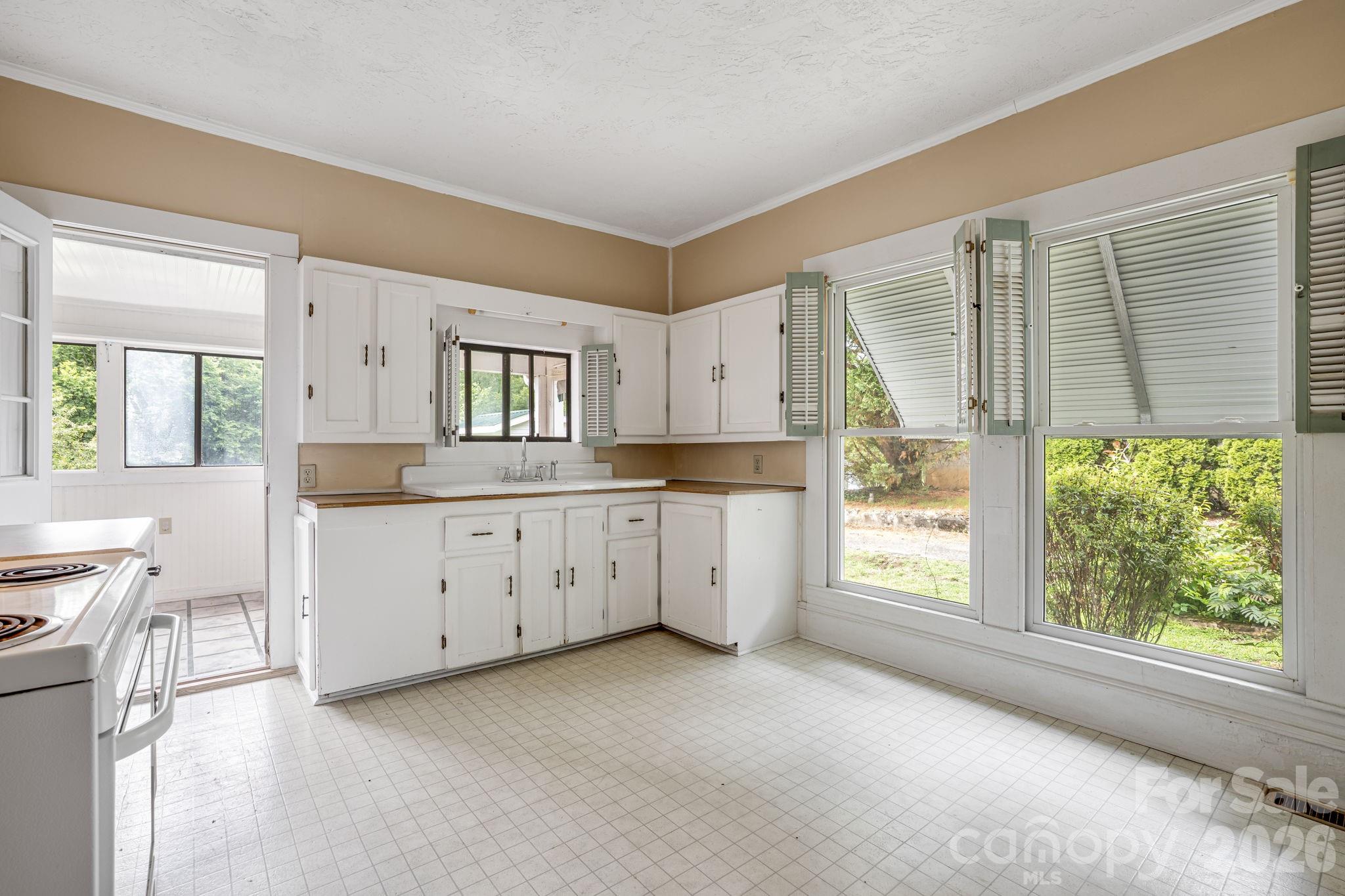 82 Hill Street Property Photo 15