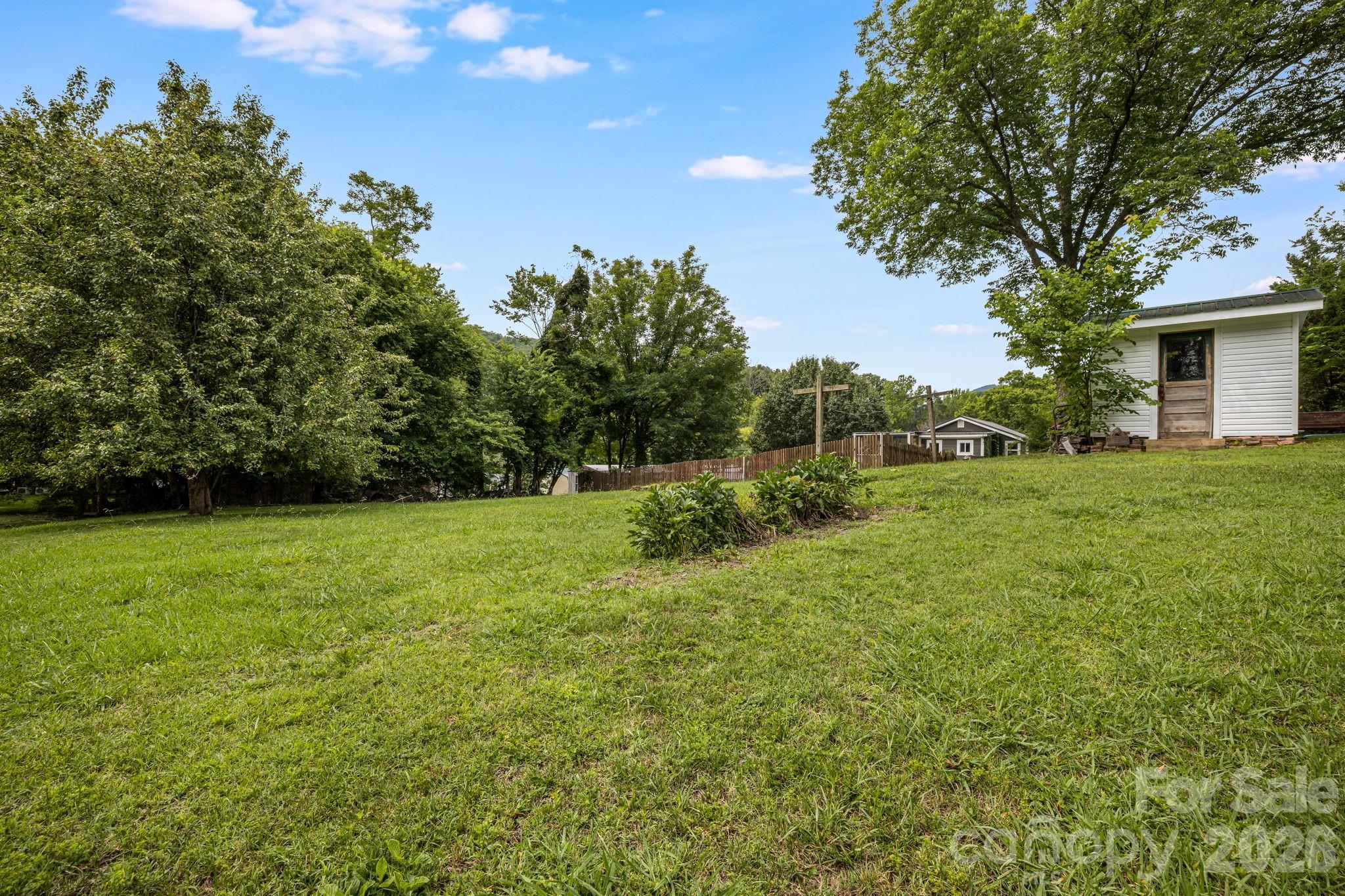 82 Hill Street Property Photo 33
