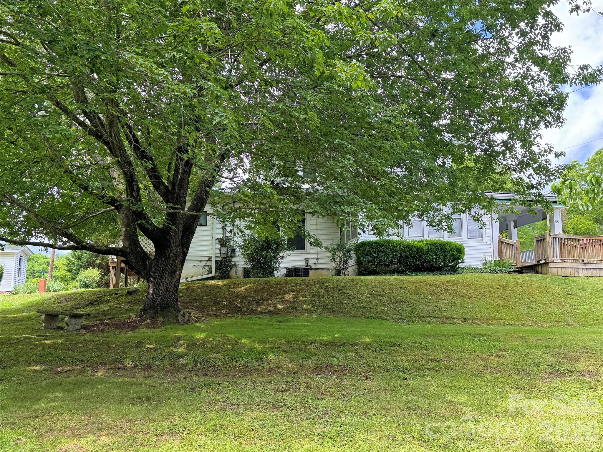 82 Hill Street Property Photo 39