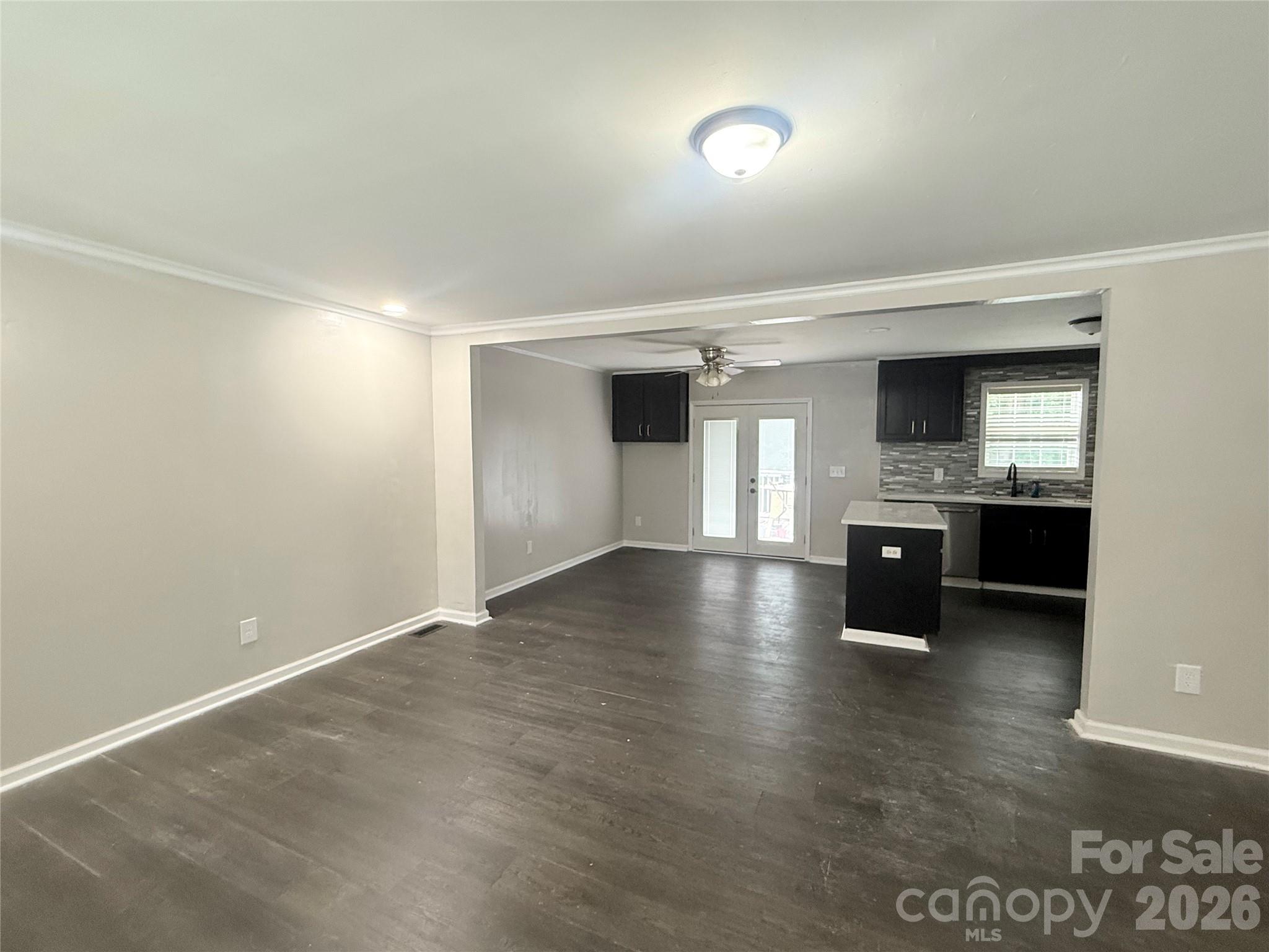 409 Redding Street Property Photo 3