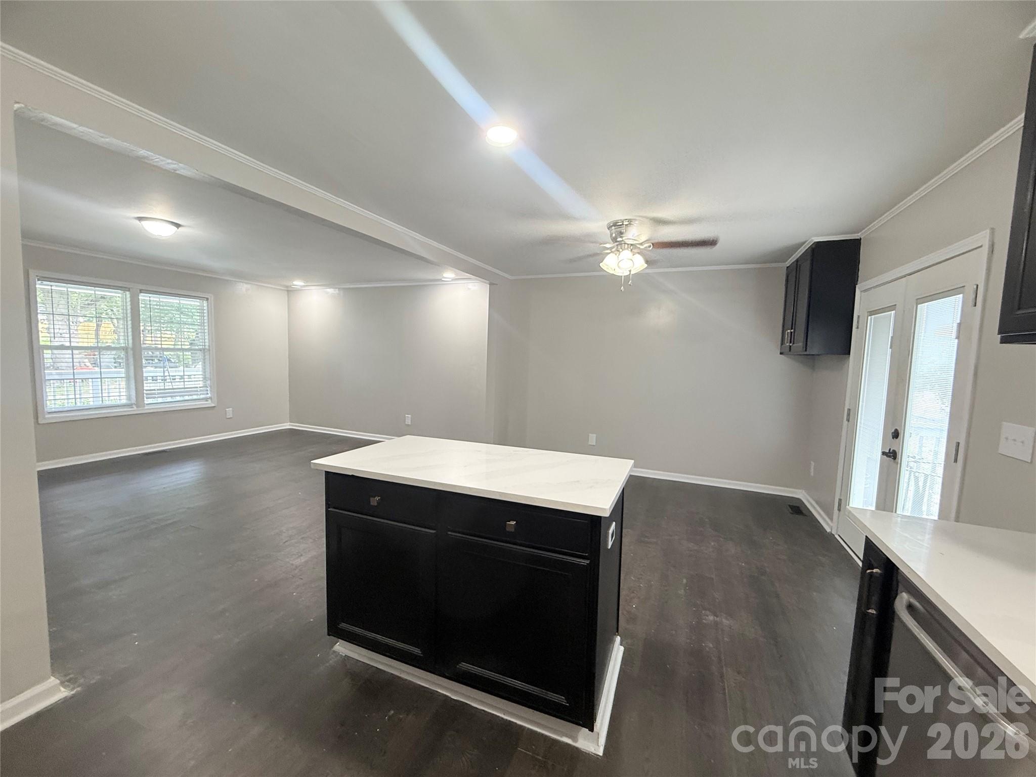 409 Redding Street Property Photo 7