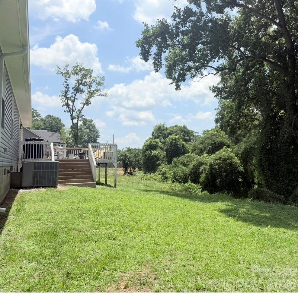 409 Redding Street Property Photo 18