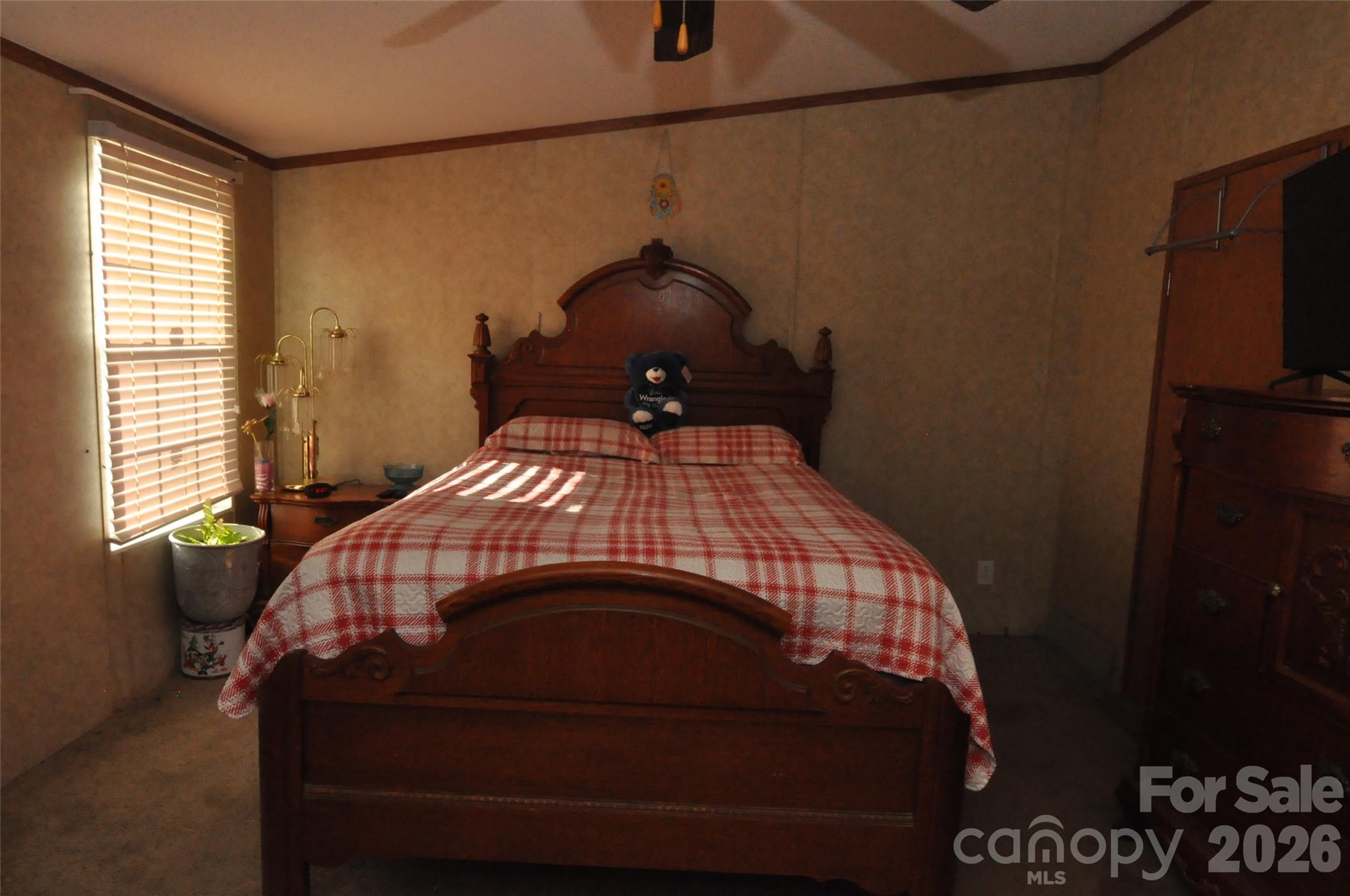 977 Langley Drive Property Photo 11