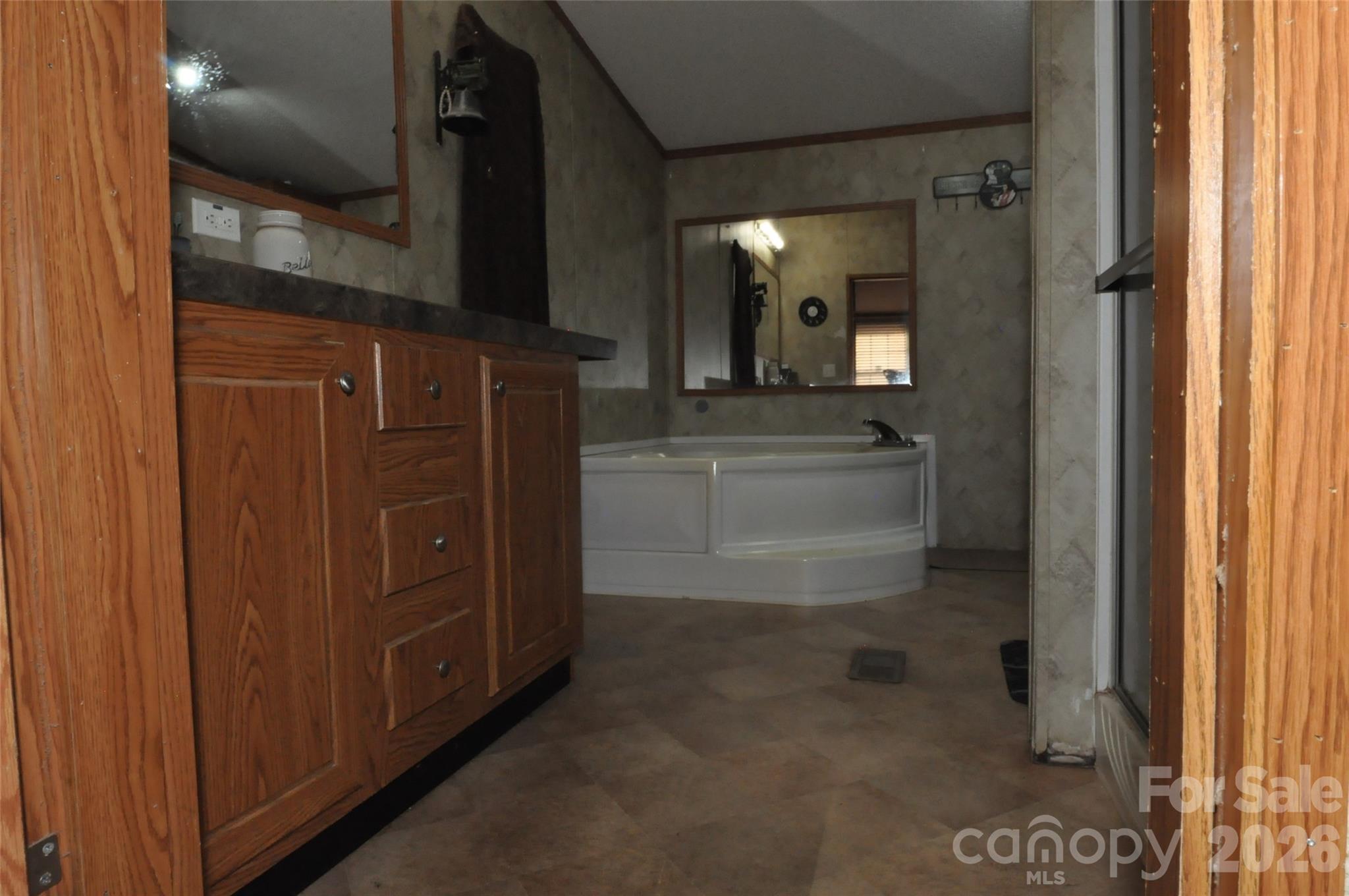 977 Langley Drive Property Photo 15