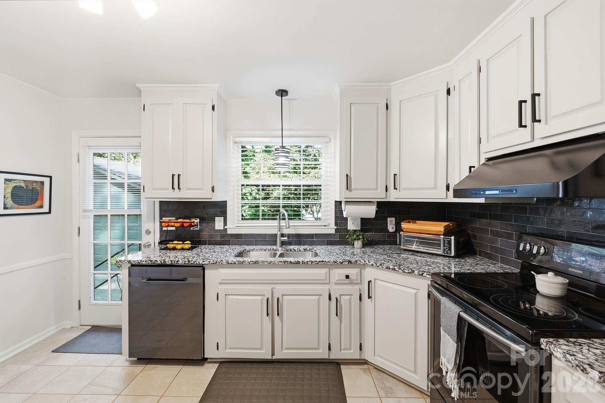 4515 Easthaven Drive Property Photo 14