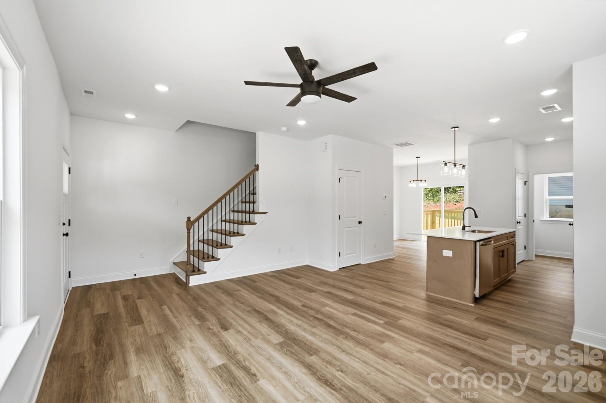 210 8th Avenue Drive Property Photo 11
