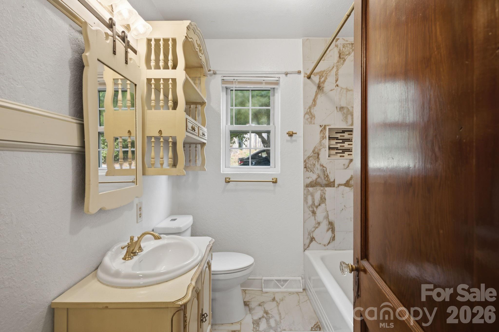 108 Patton Avenue Property Photo 9