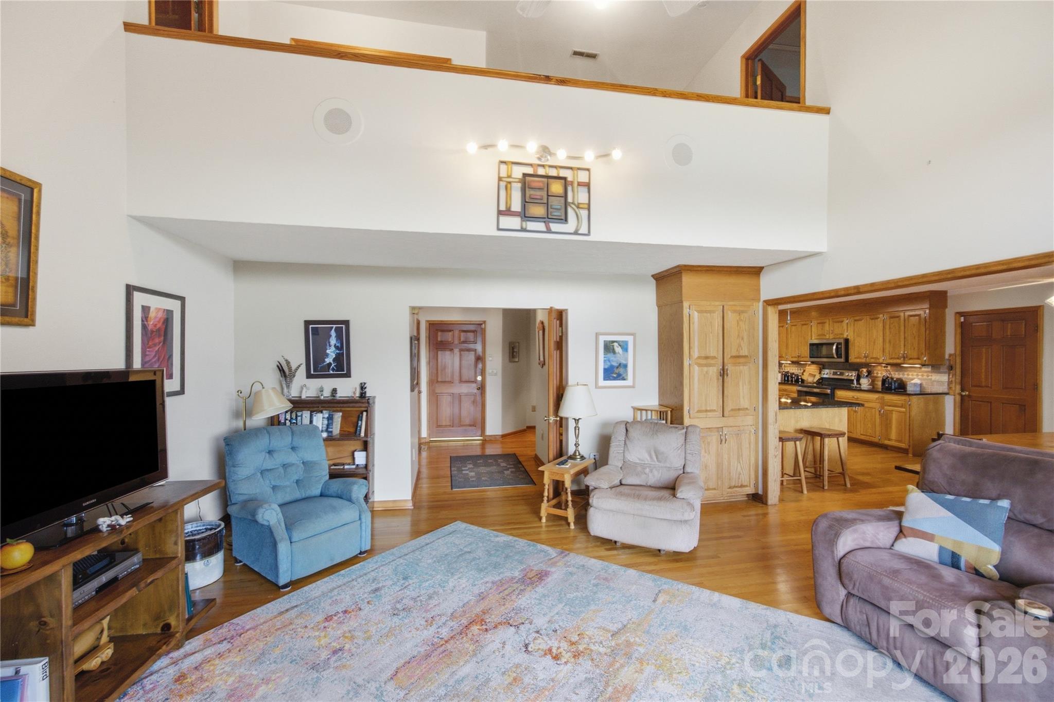 2216 Holly Lane Property Photo 7