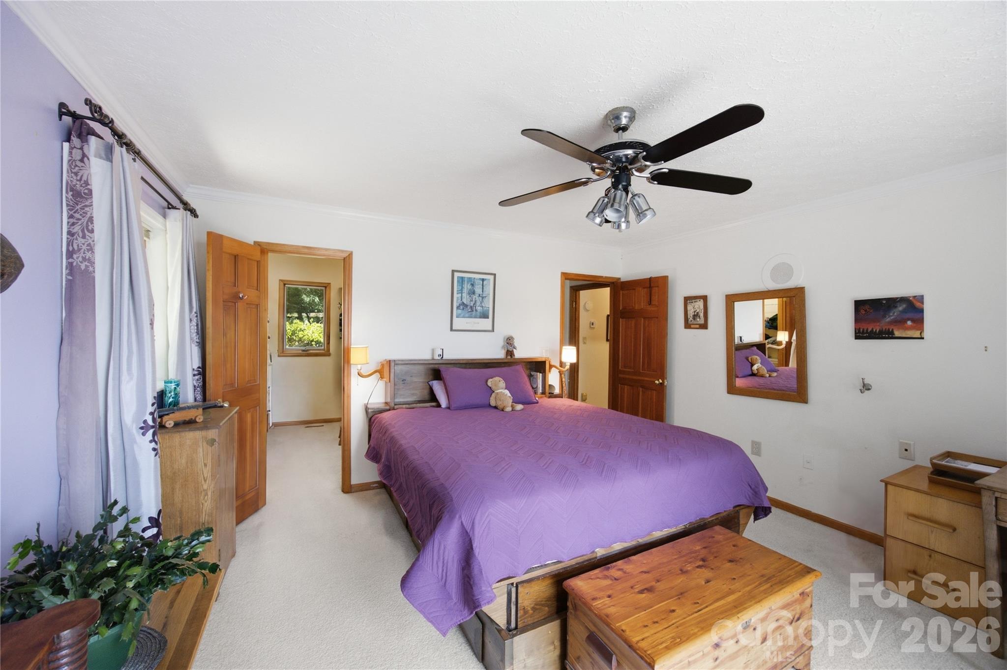 2216 Holly Lane Property Photo 13