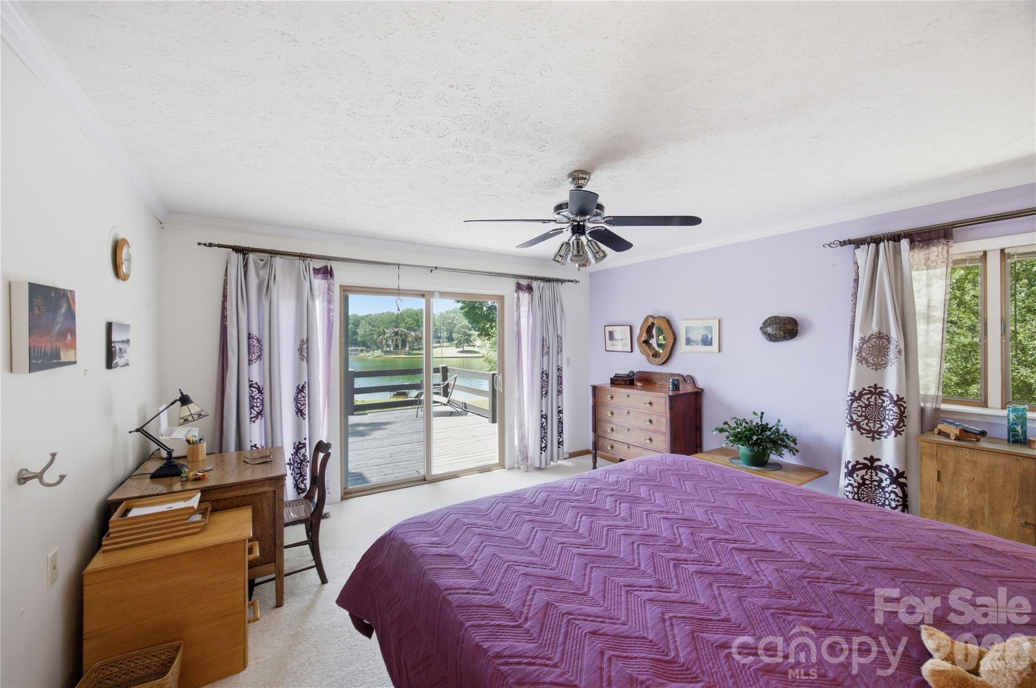 2216 Holly Lane Property Photo 16